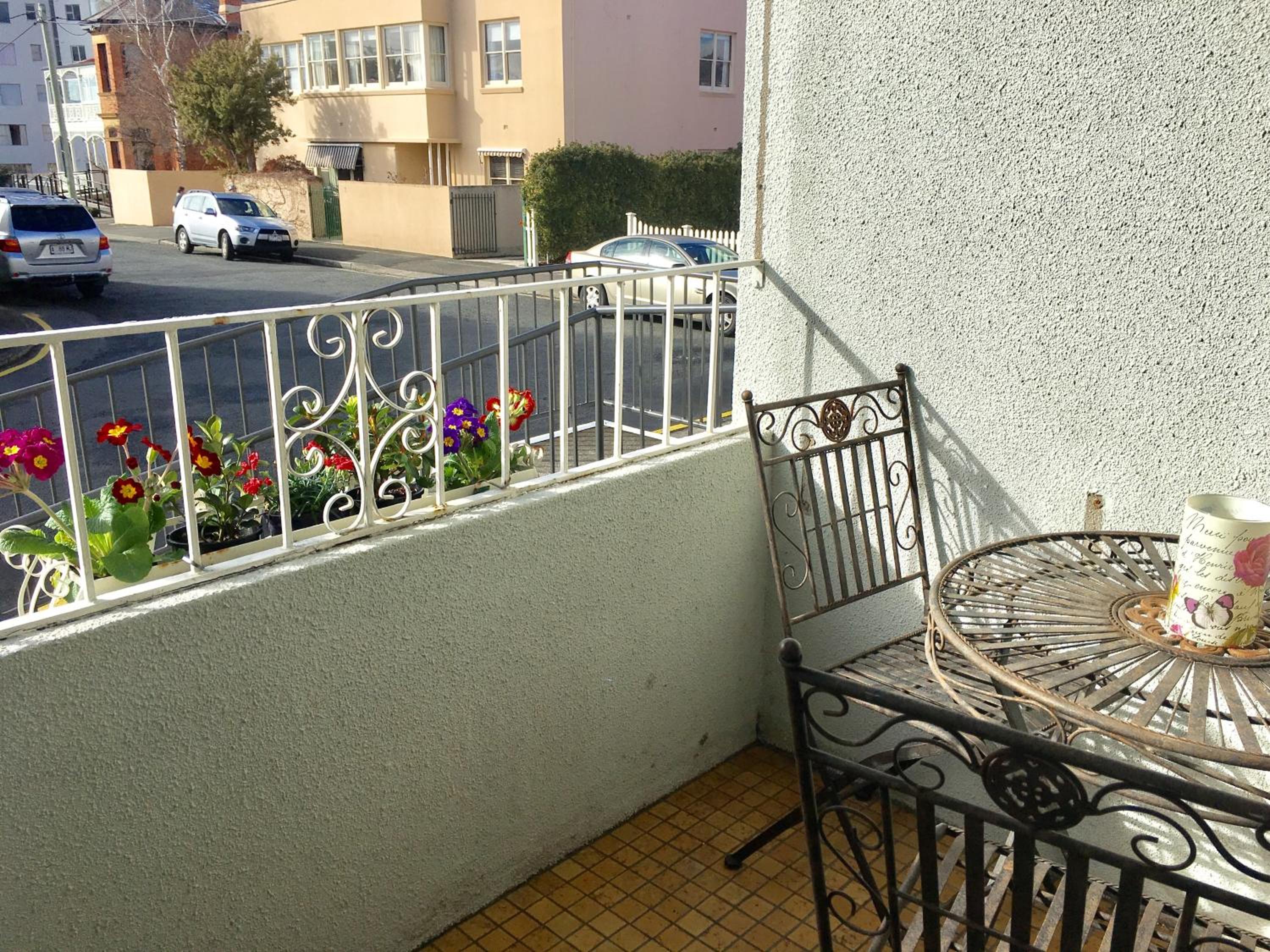 Apartment - Ground Floor photo 2