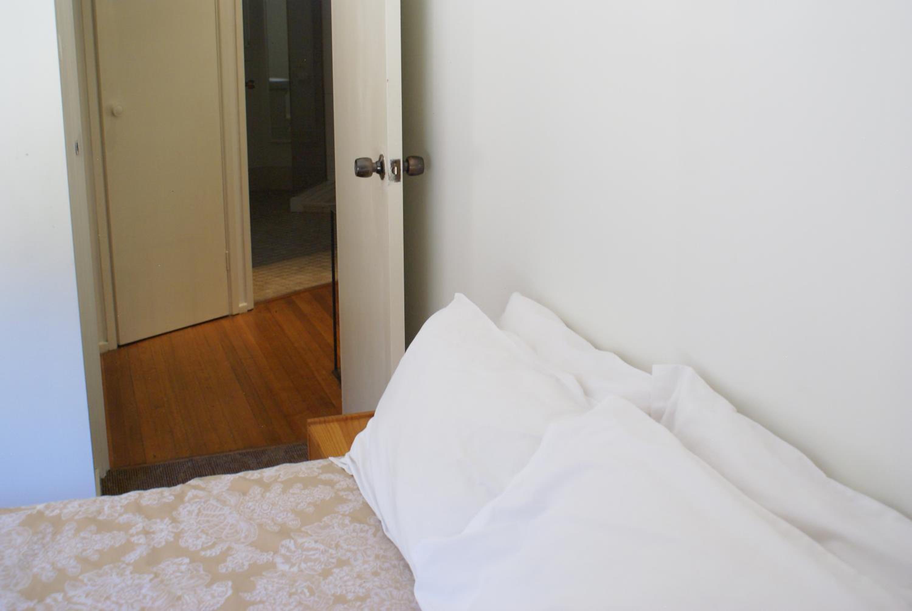Two-Bedroom Cottage photo 1