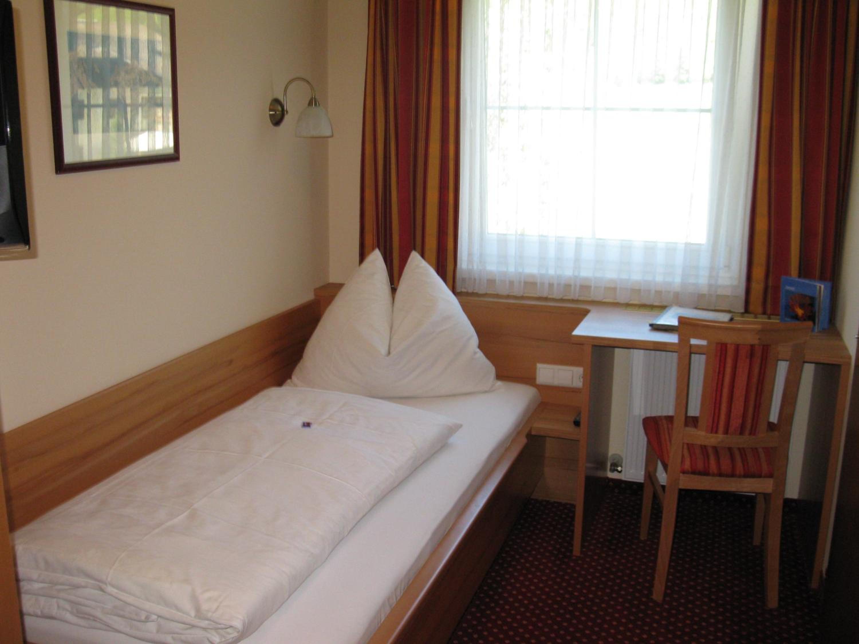 Single Room photo 1