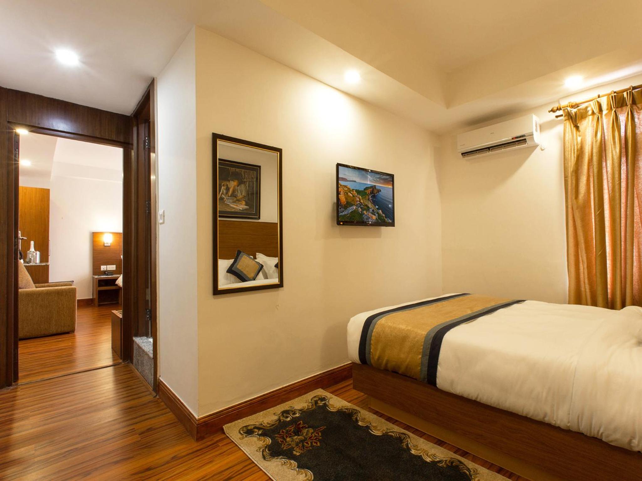 Deluxe Family Suite - Free Airport Pickup