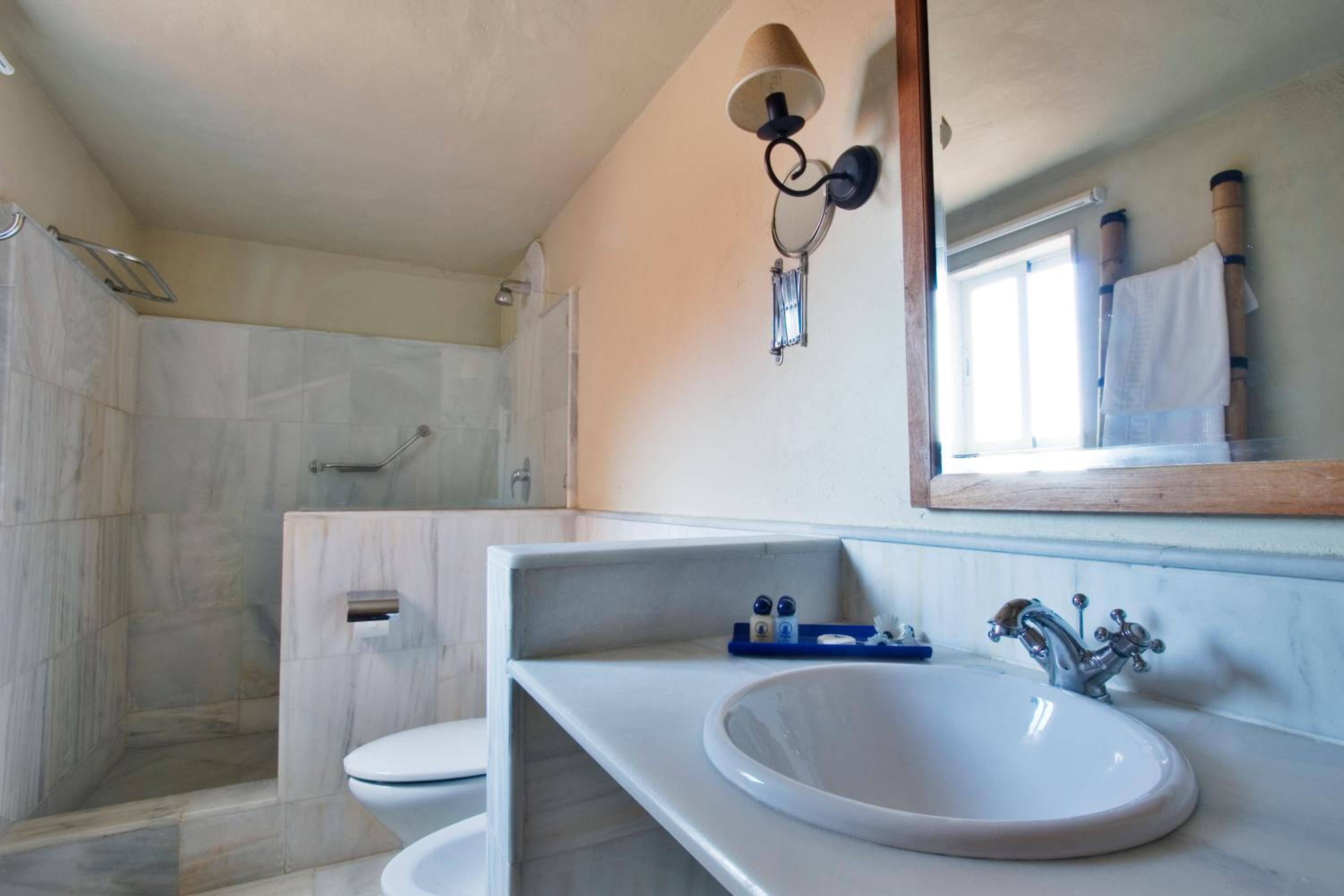 Double Room - Photo 4