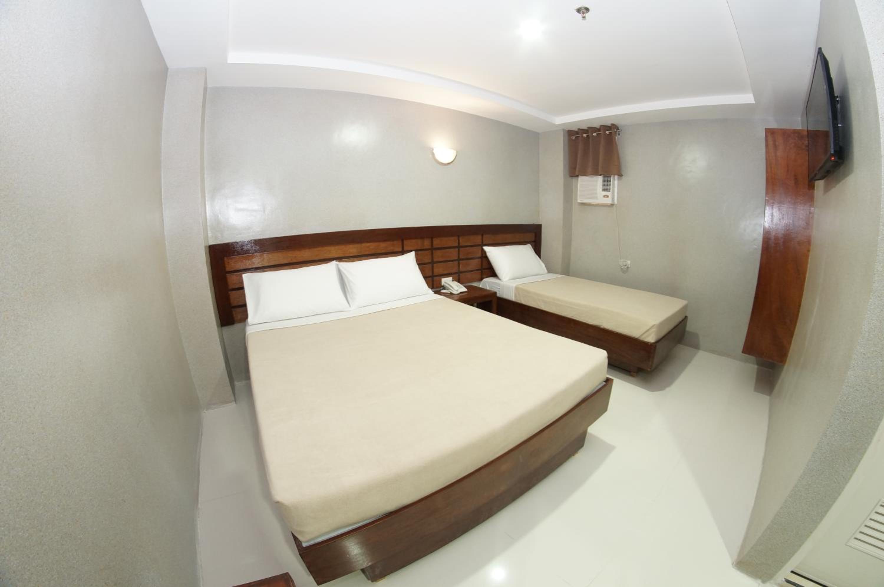 Triple Room photo 2
