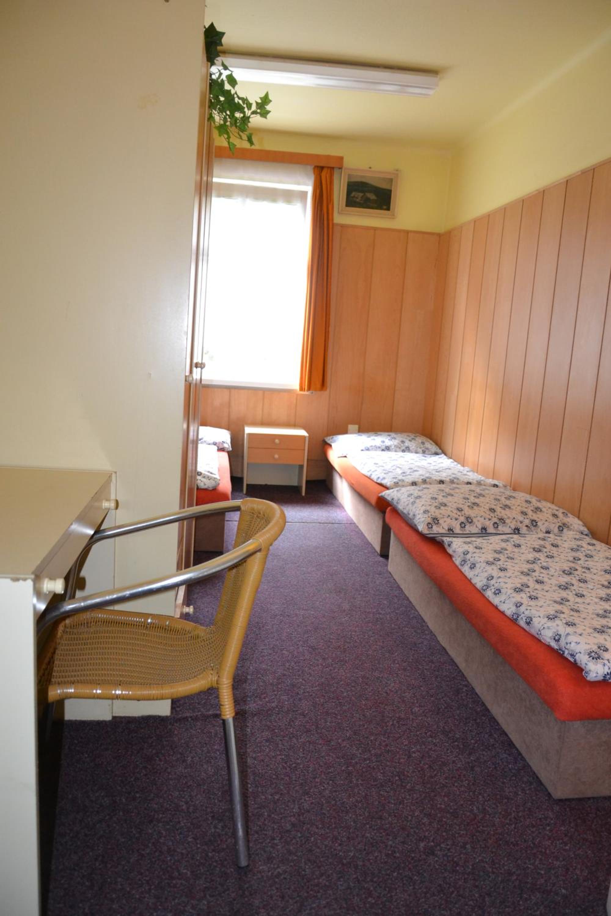 Triple Room with Shared Bathroom photo 3