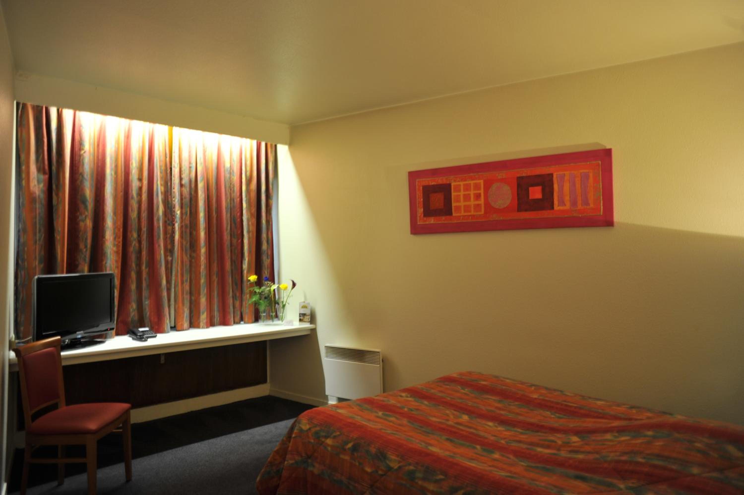 Double Room - Photo 5