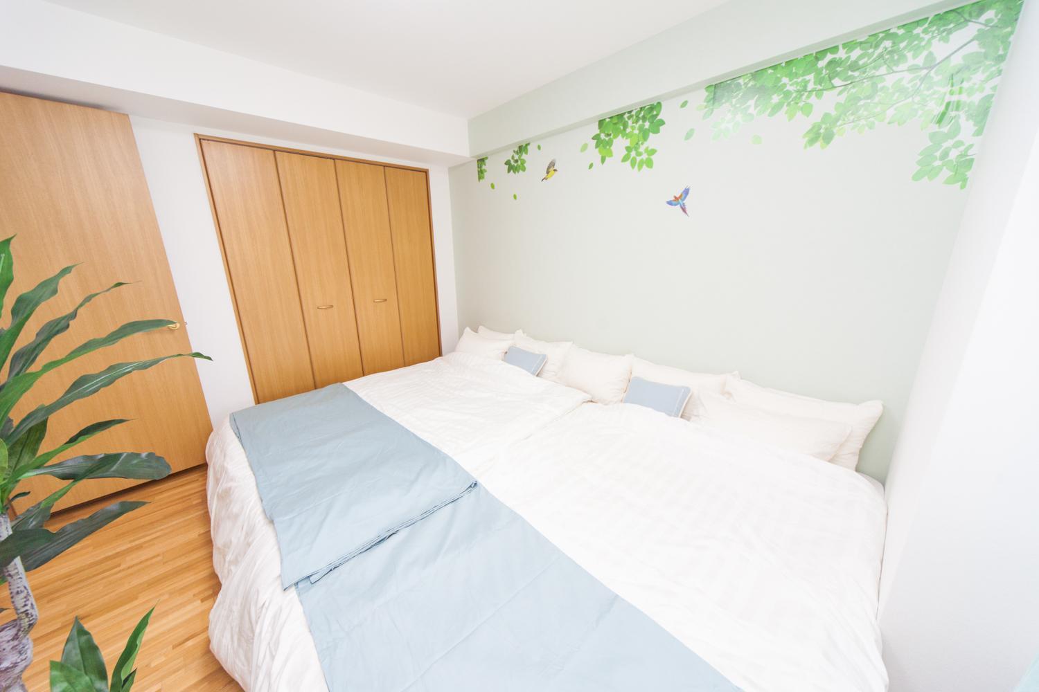Three-Bedroom Apartment - Photo 25