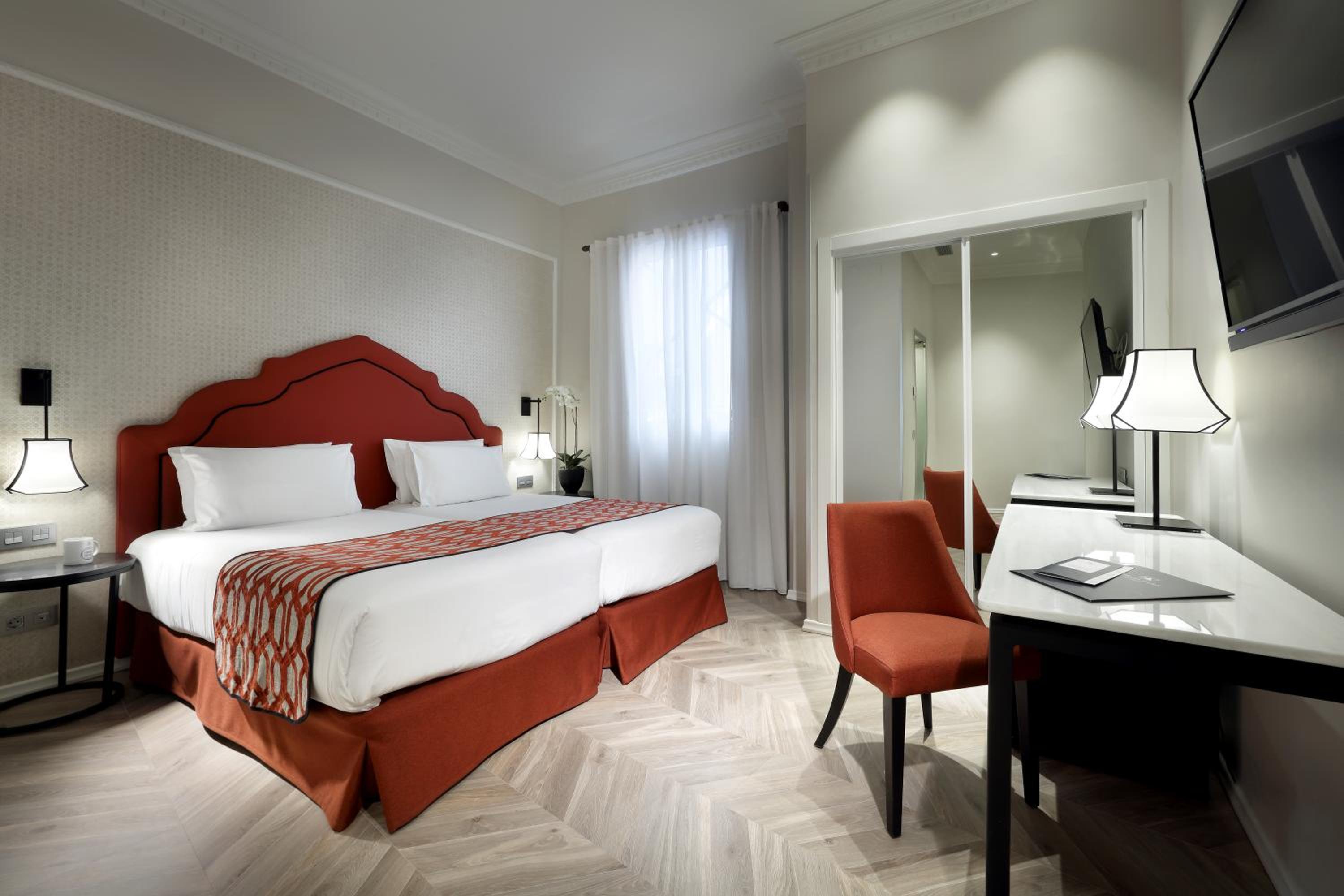 Double Room - Photo 2