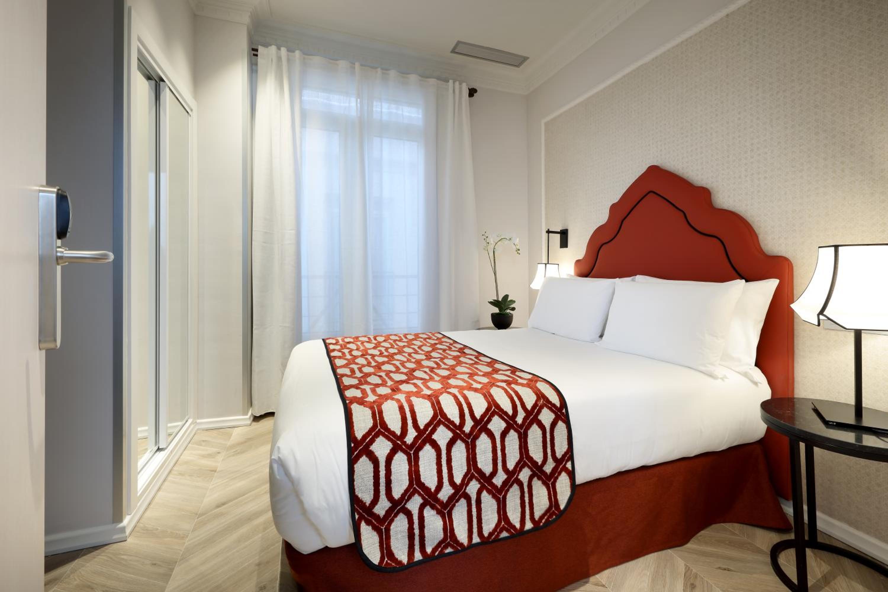 Single Room - Photo 1