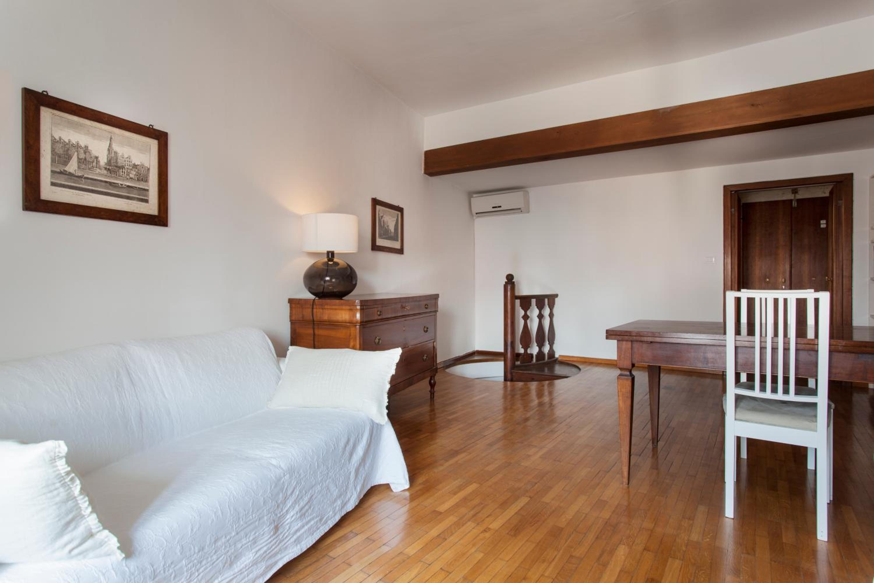 Maisonette