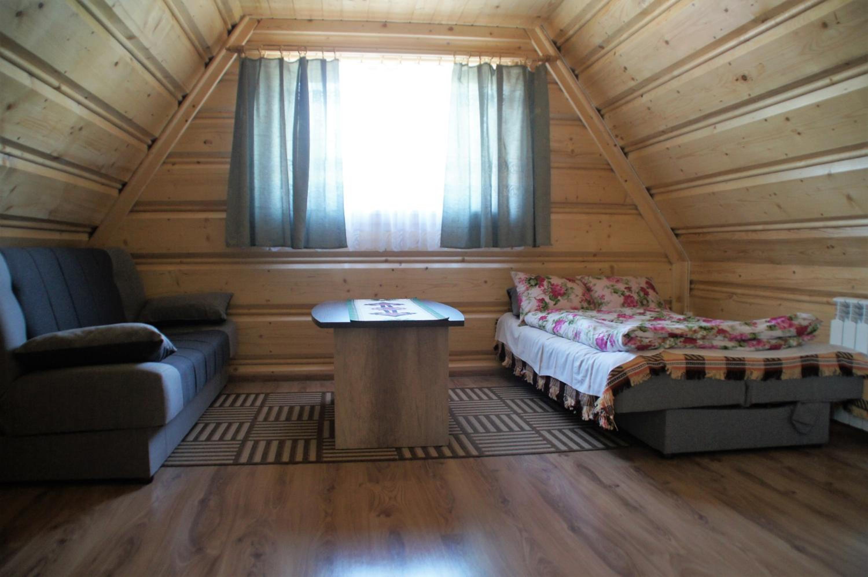 Quadruple Room with Private Bathroom photo 1