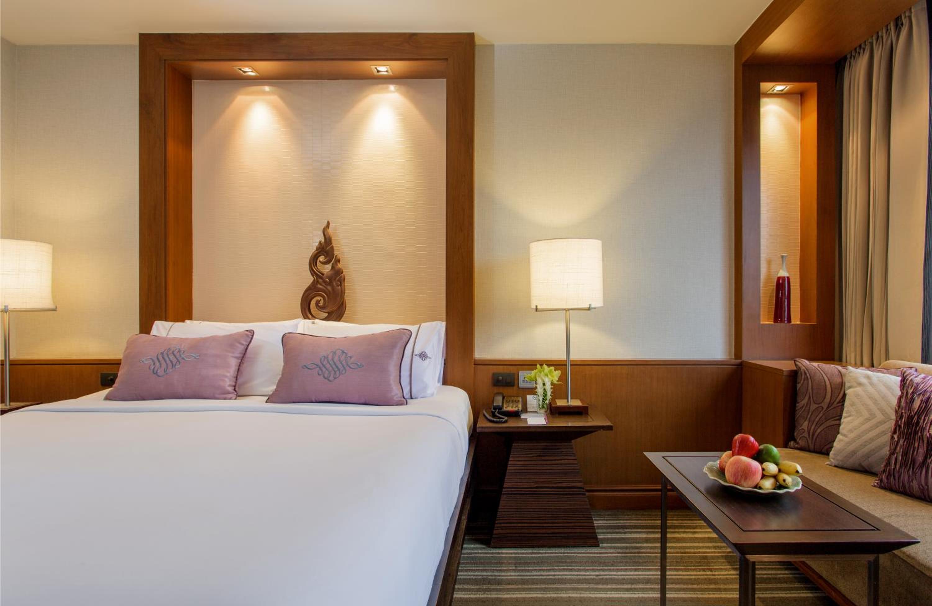 Deluxe King Room photo 2