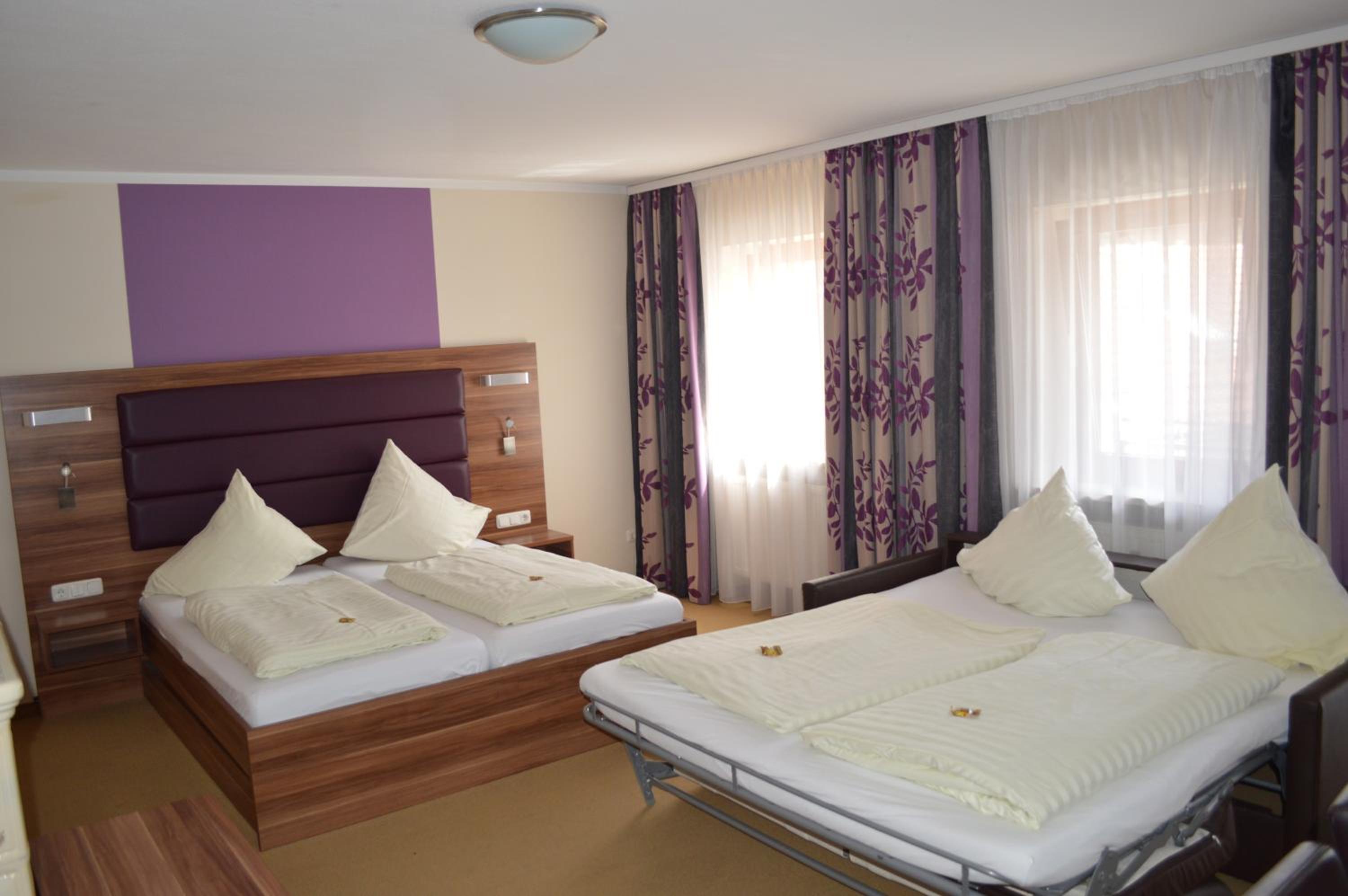 Family Room - Photo 7