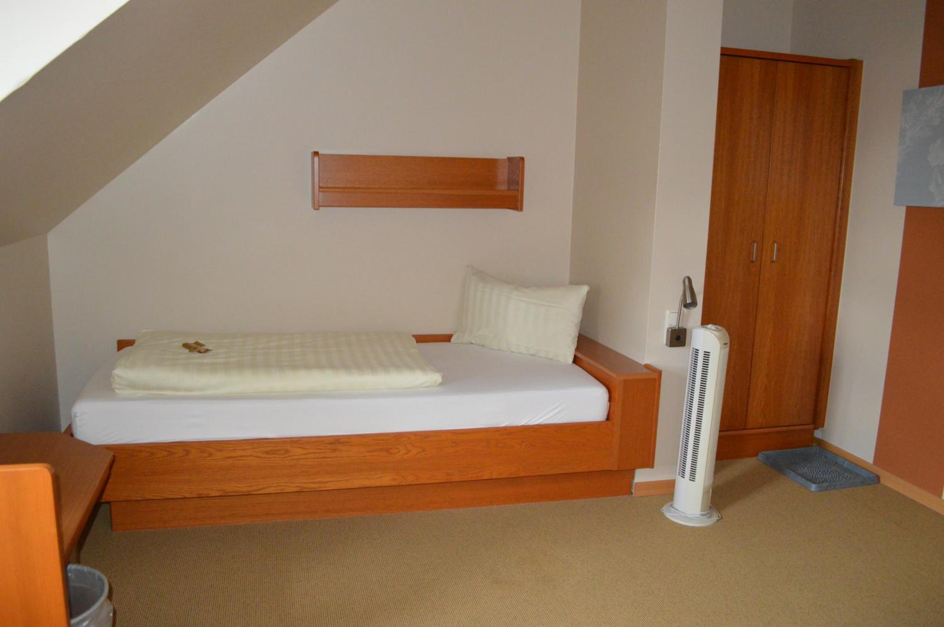 Single Room photo 3