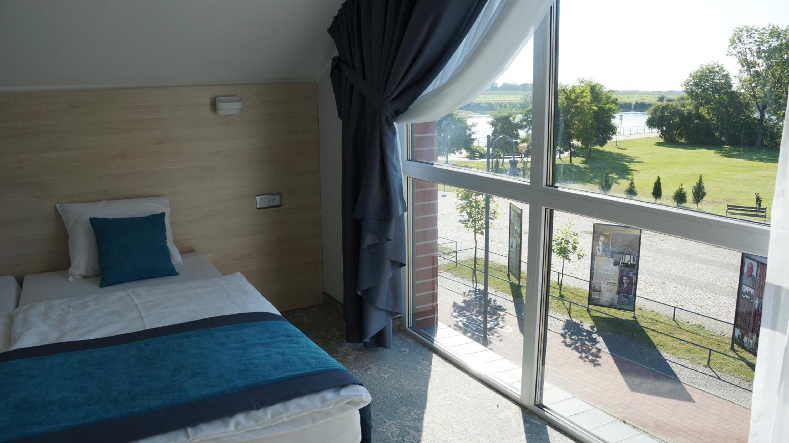 Standard Double Room - Photo 6