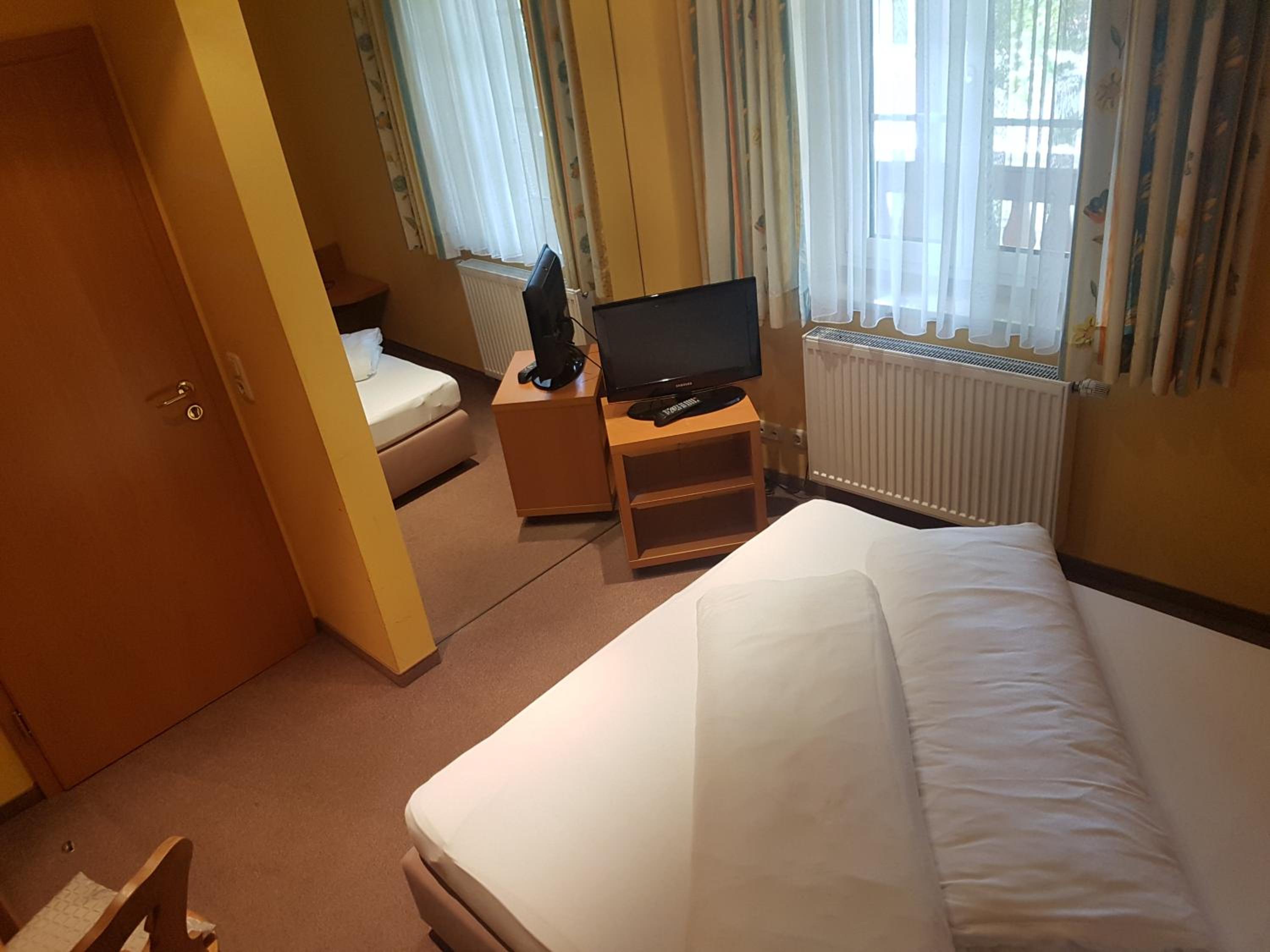 Small Double Room photo 3