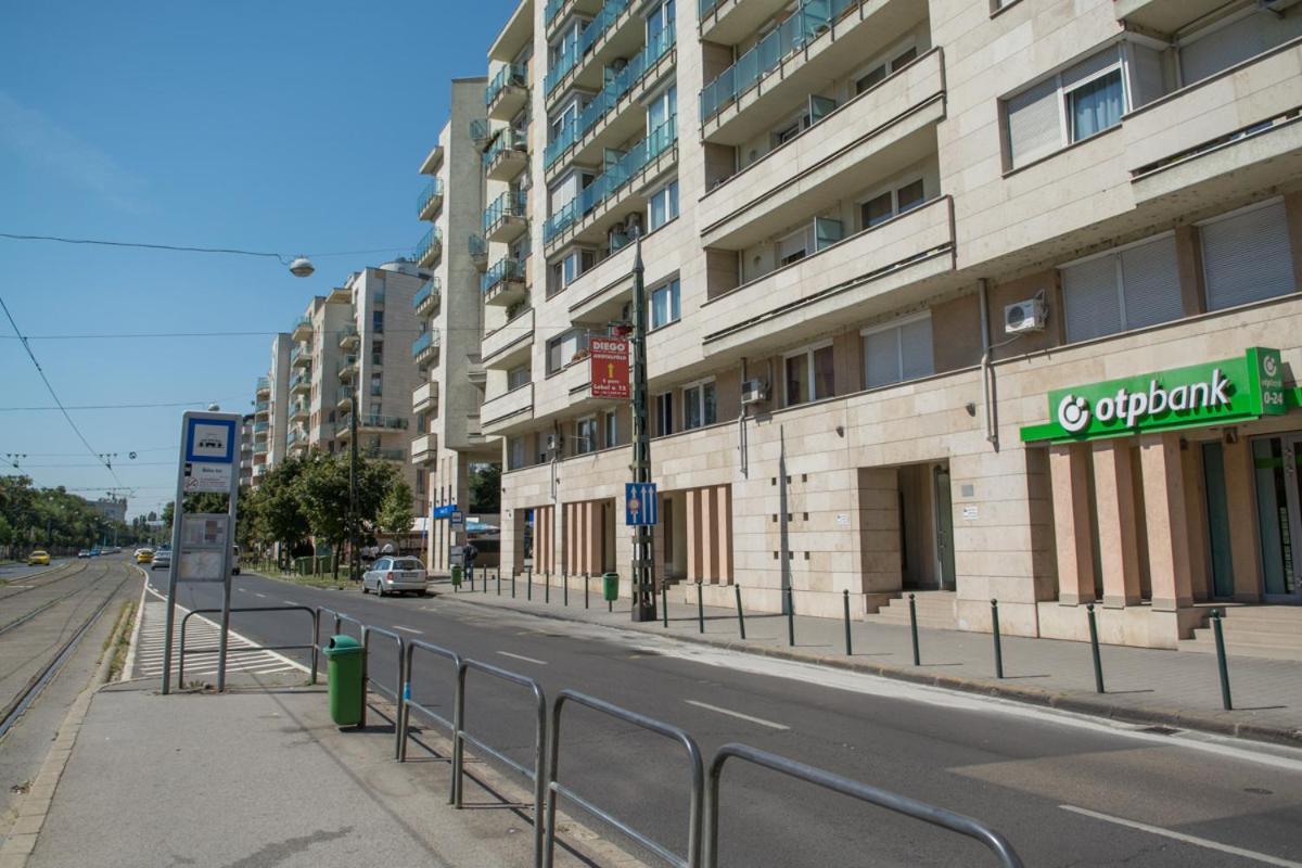 Apartment with Terrace - Photo 6