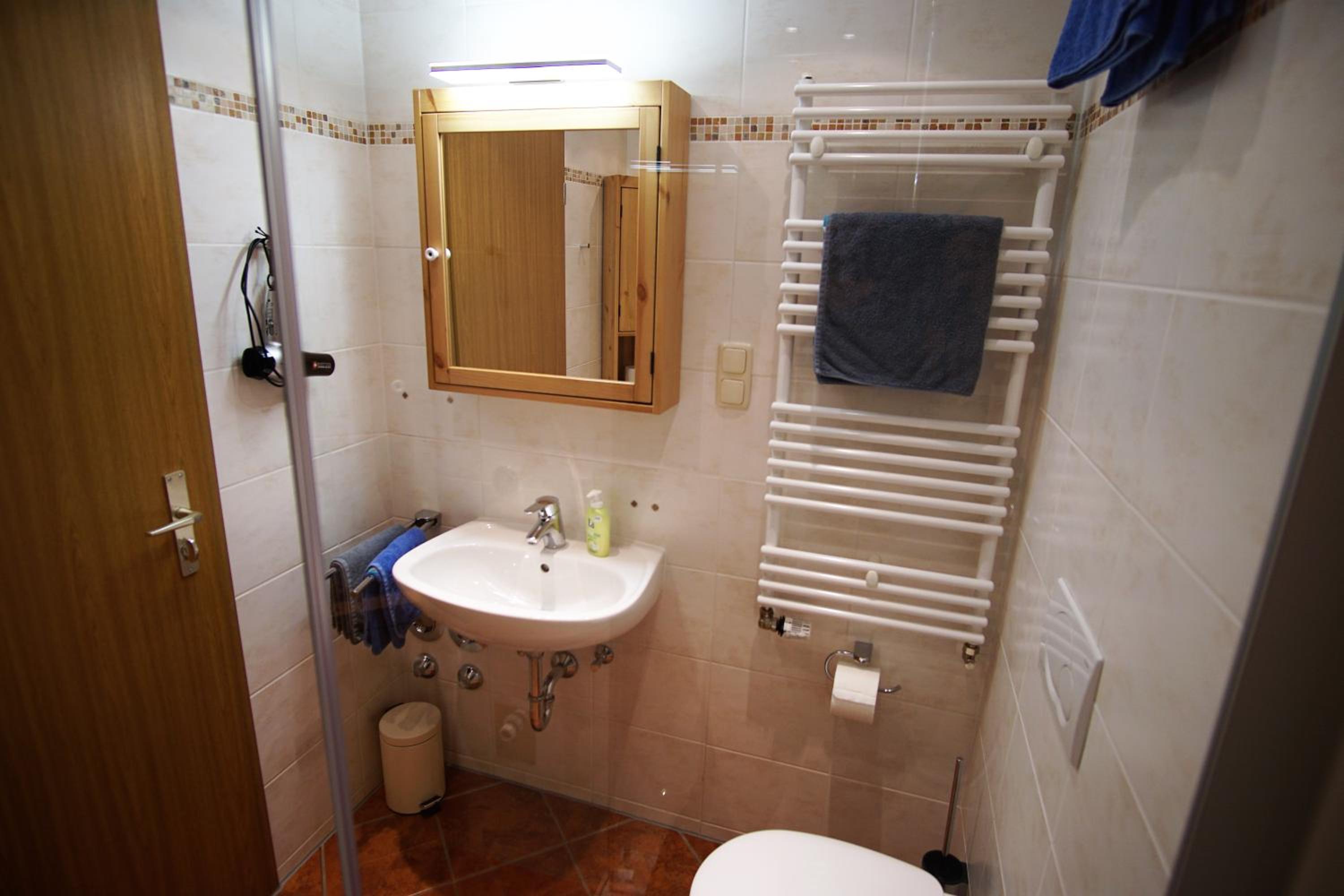 One-Bedroom Apartment with Balcony - Photo 17
