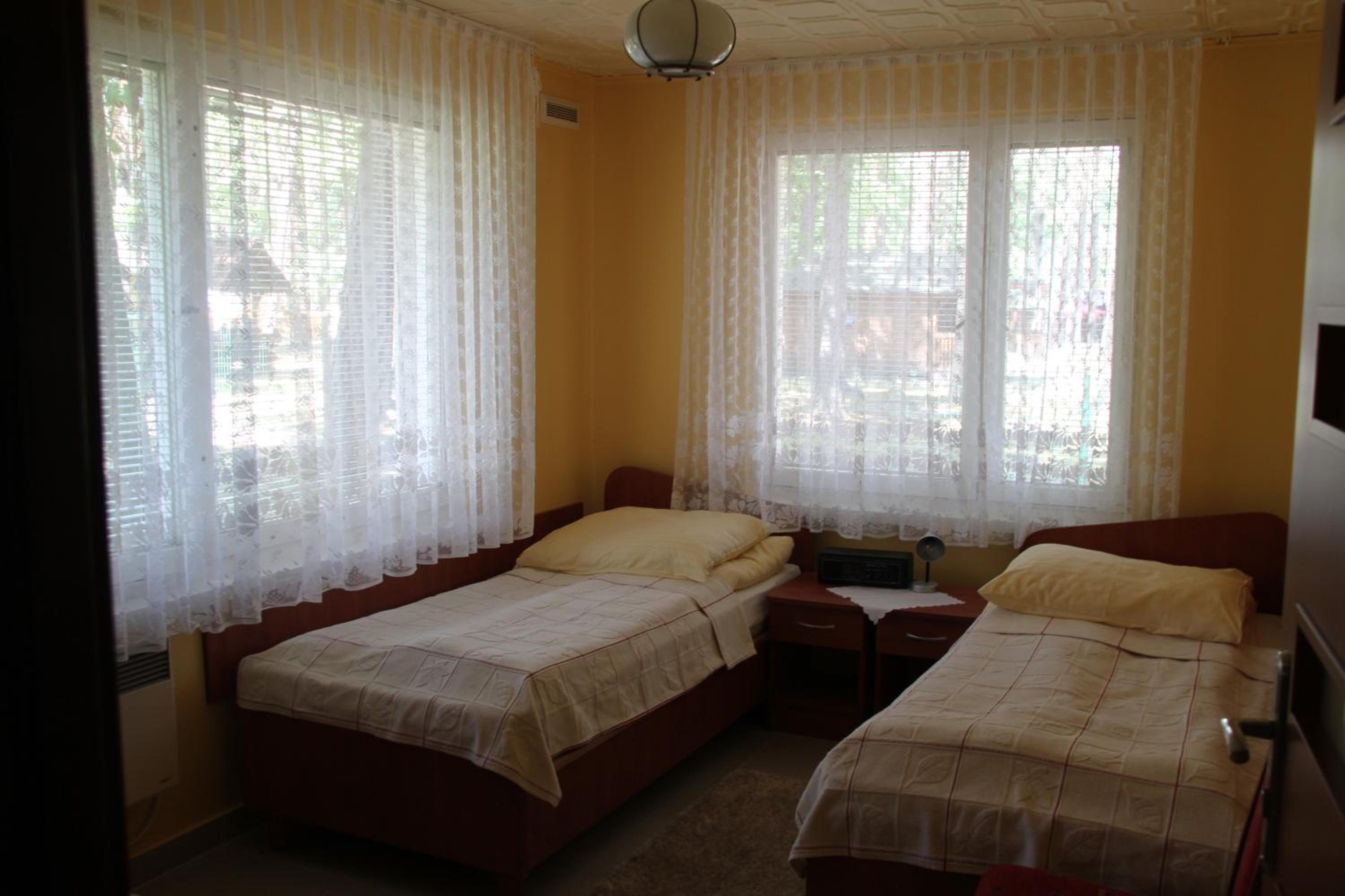 Two-Bedroom Bungalow photo 3