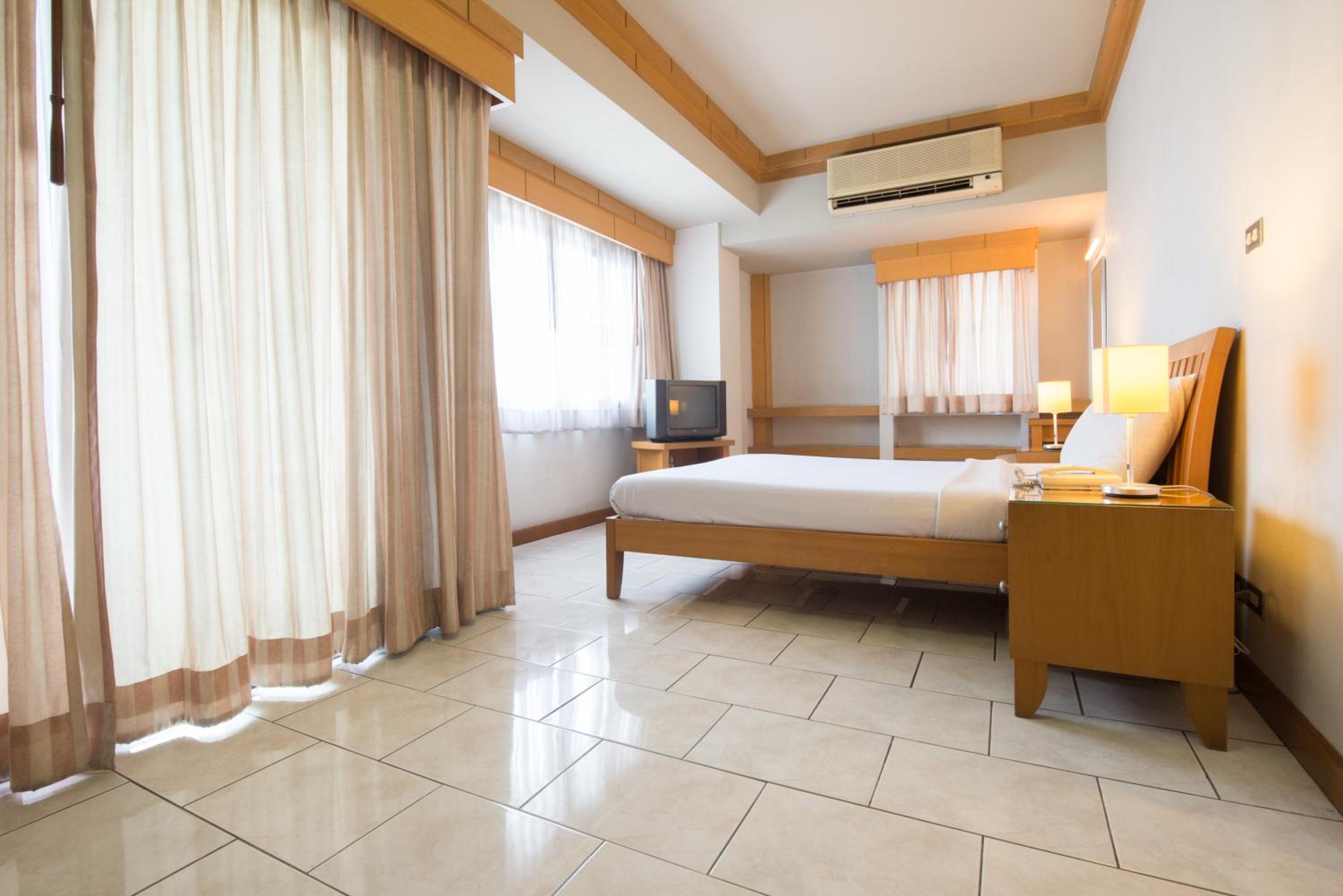 Double Room with Private Bathroom photo 1