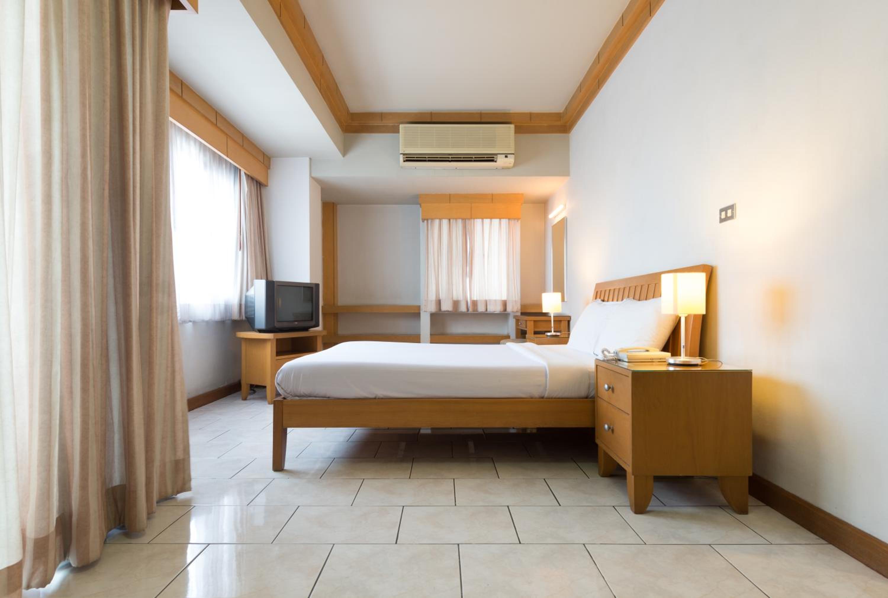 Double Room with Private Bathroom photo 2