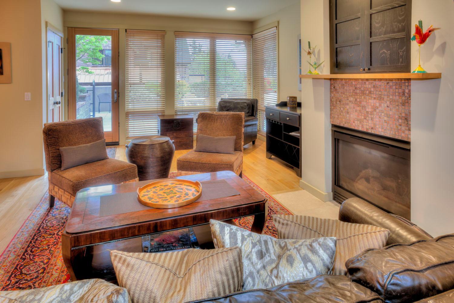 Two-Bedroom Townhouse photo 2