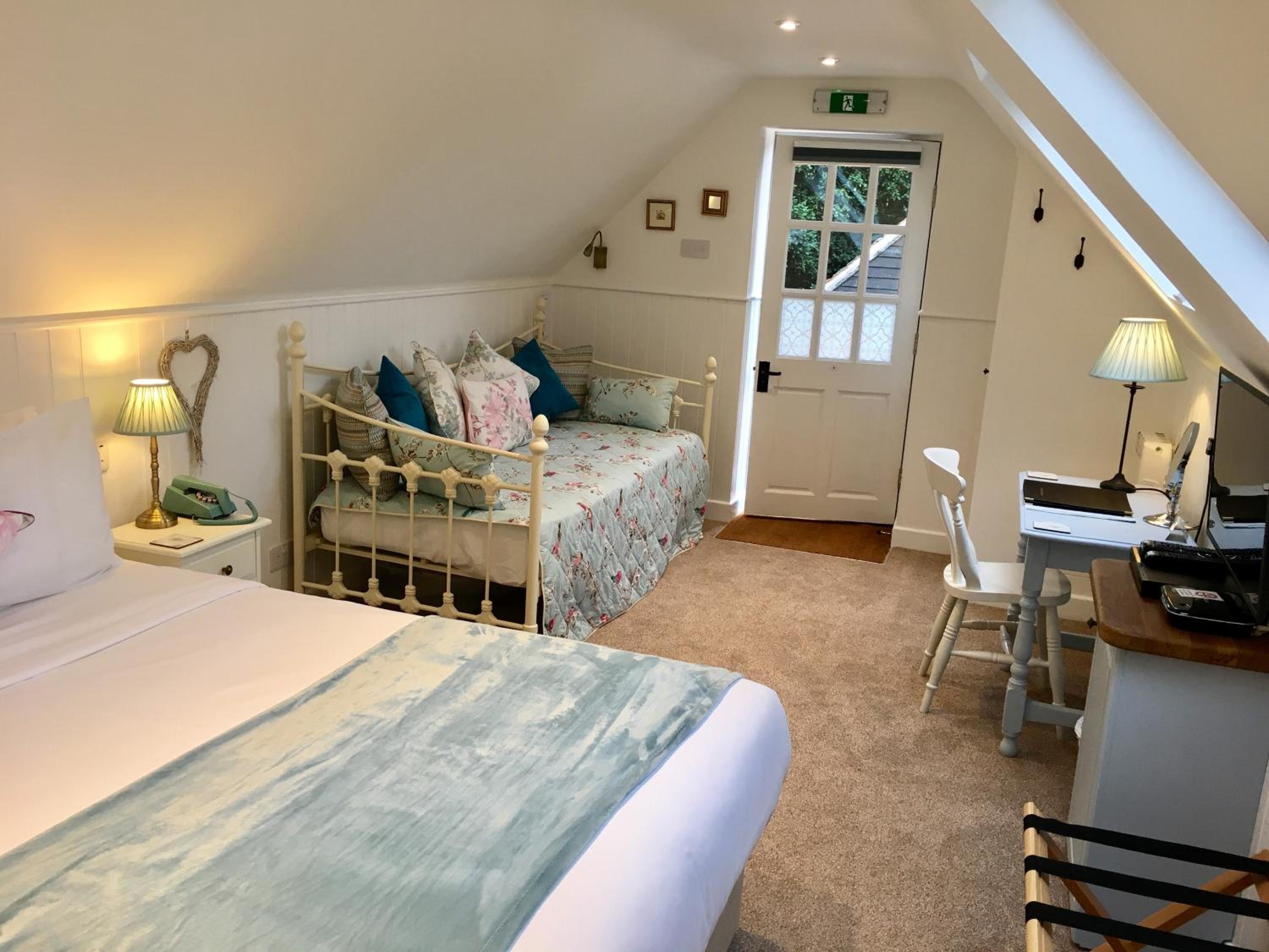 King Room with Garden View photo 2