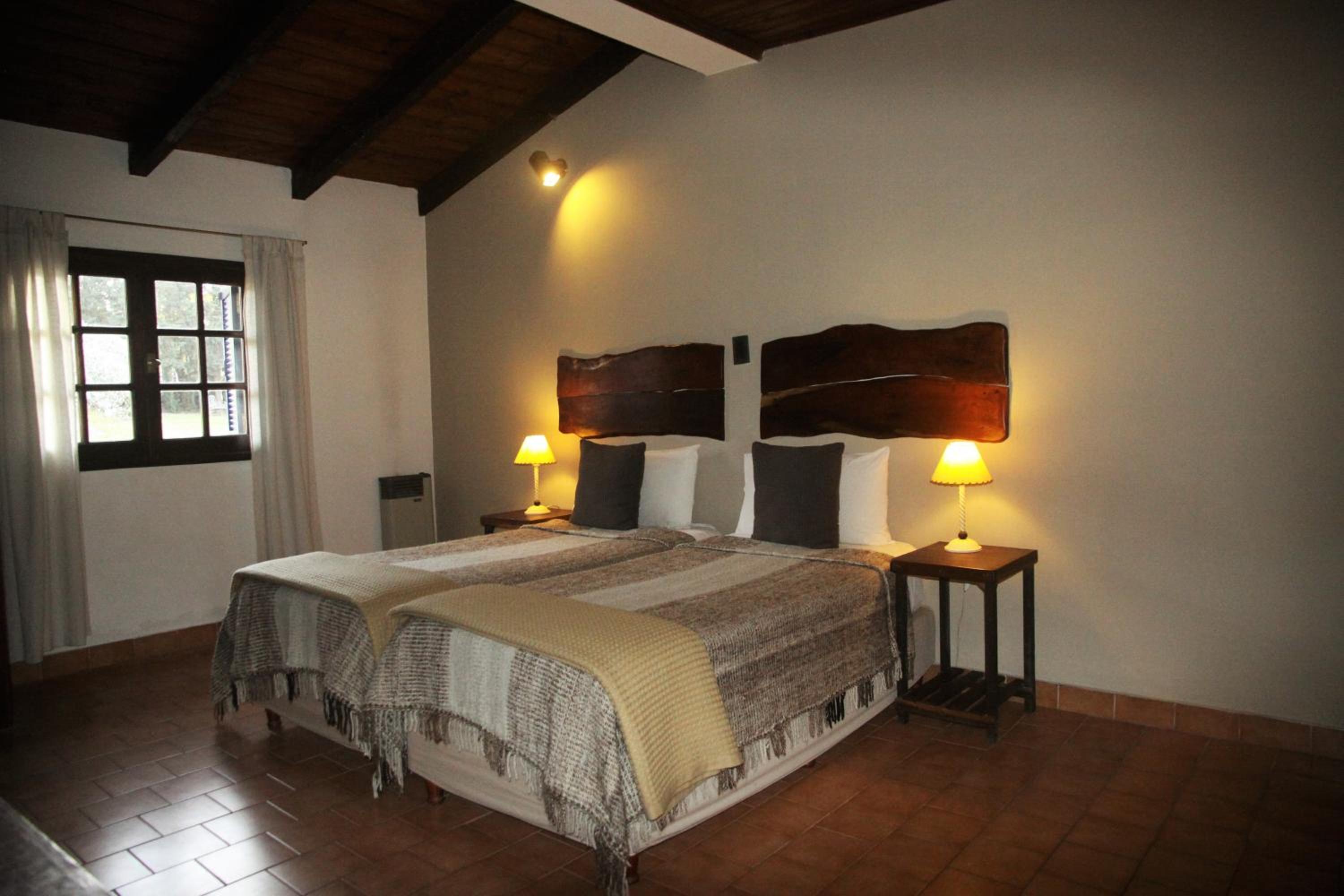 Twin Room With Private External Bathroom photo 1