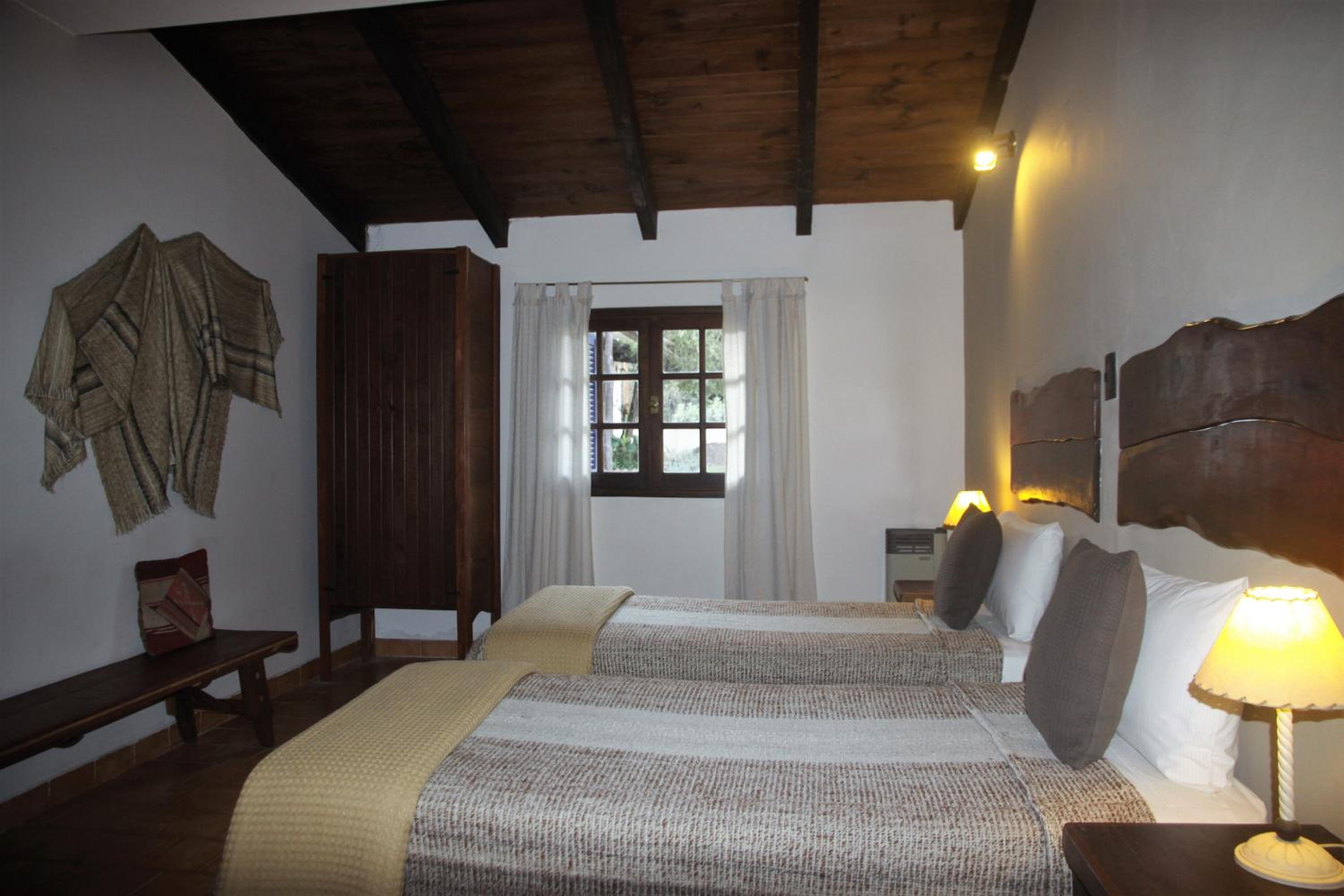 Twin Room With Private External Bathroom photo 3