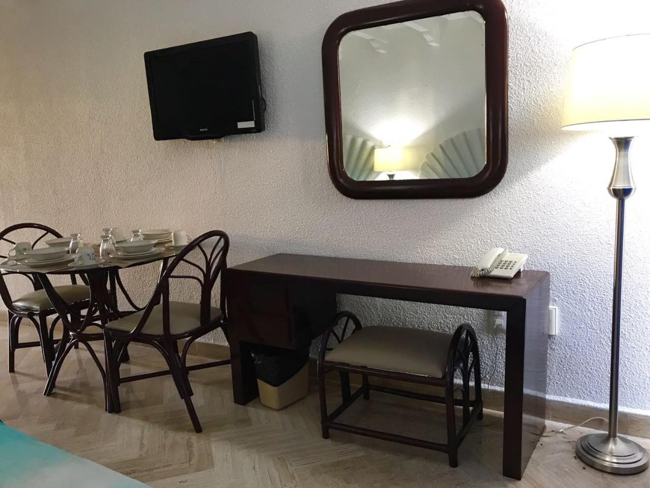 Senior Suite - Photo 7