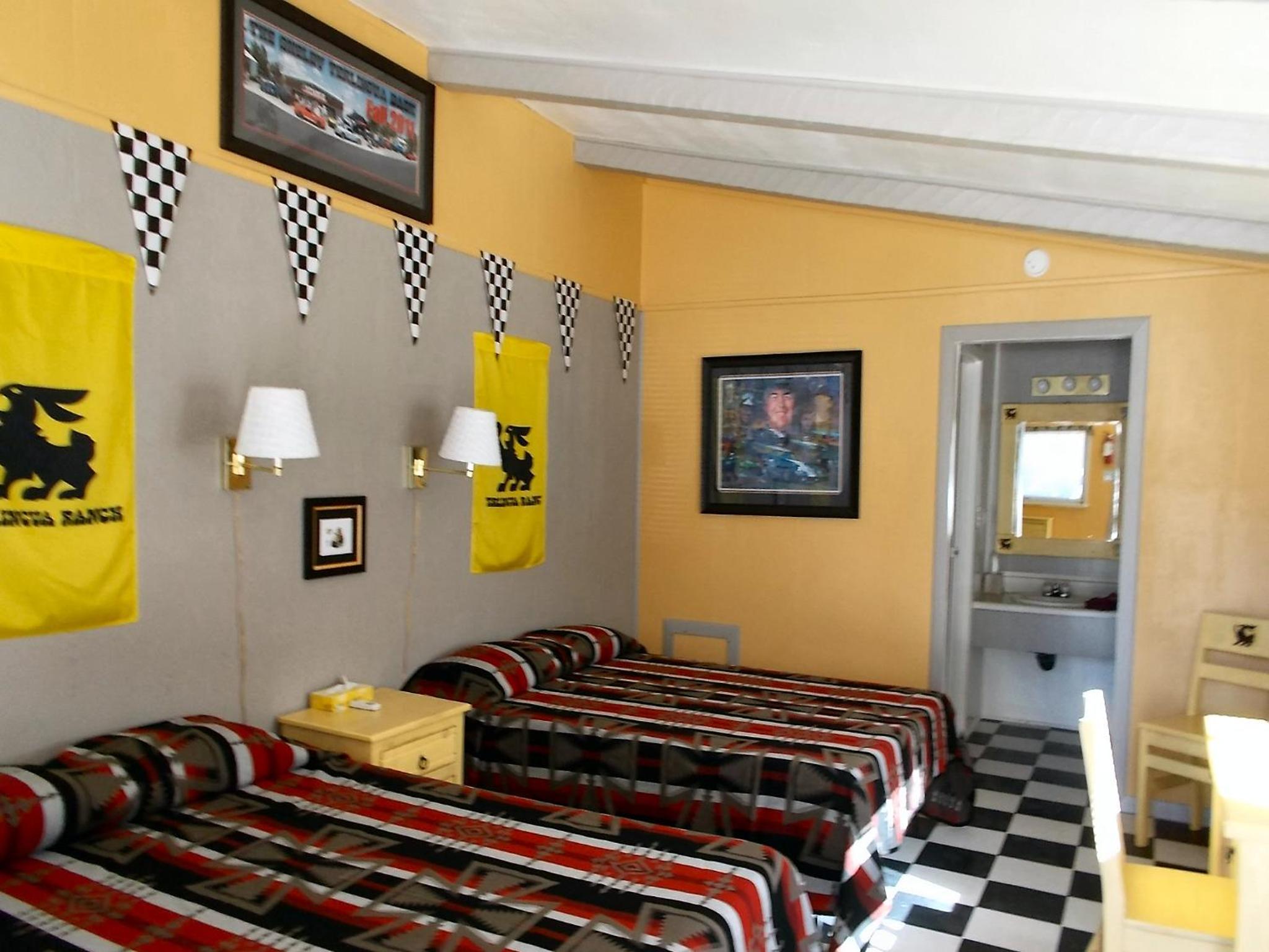 Double Room with Private Bathroom photo 1