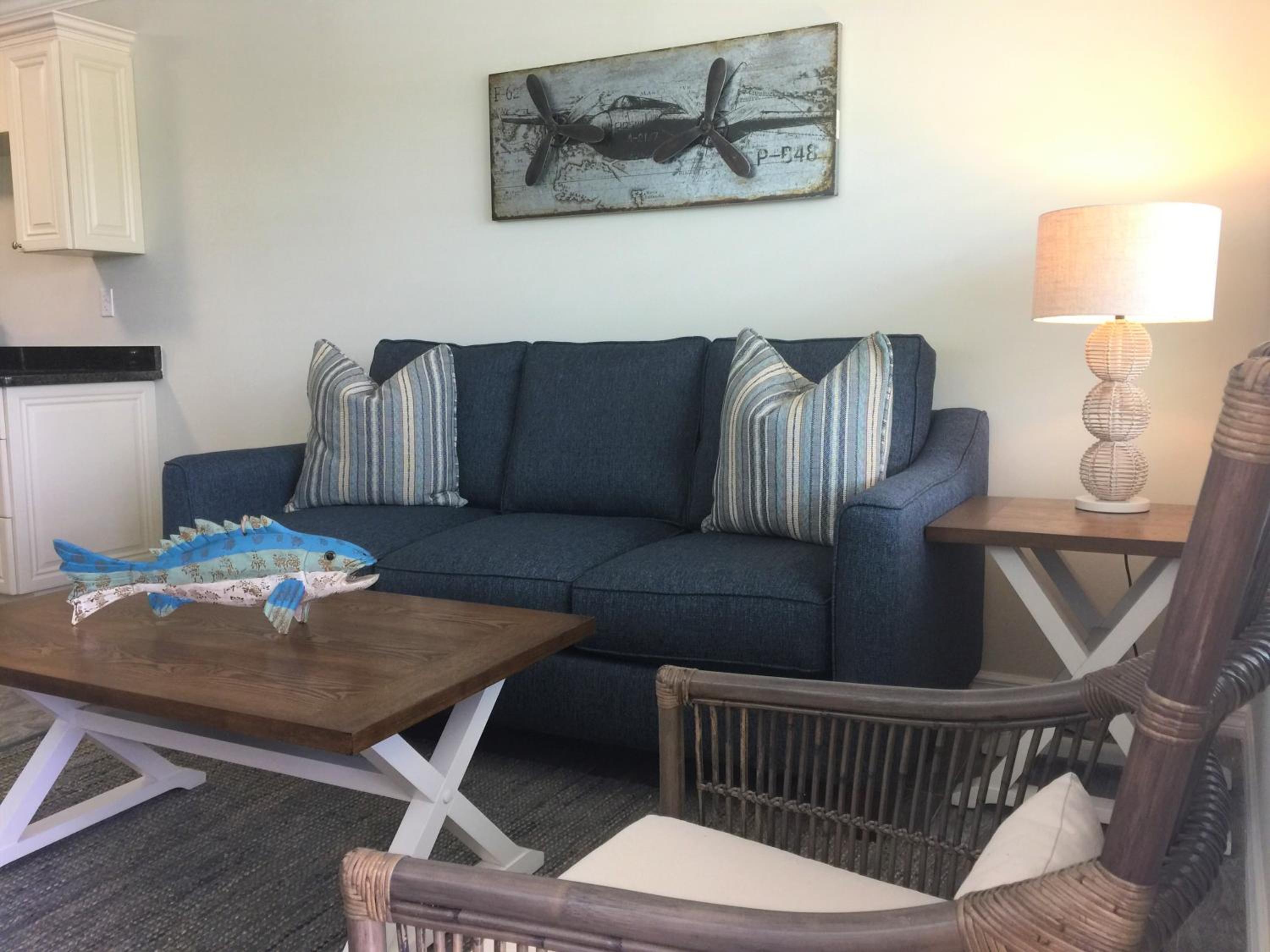 One-Bedroom Apartment with Marina View