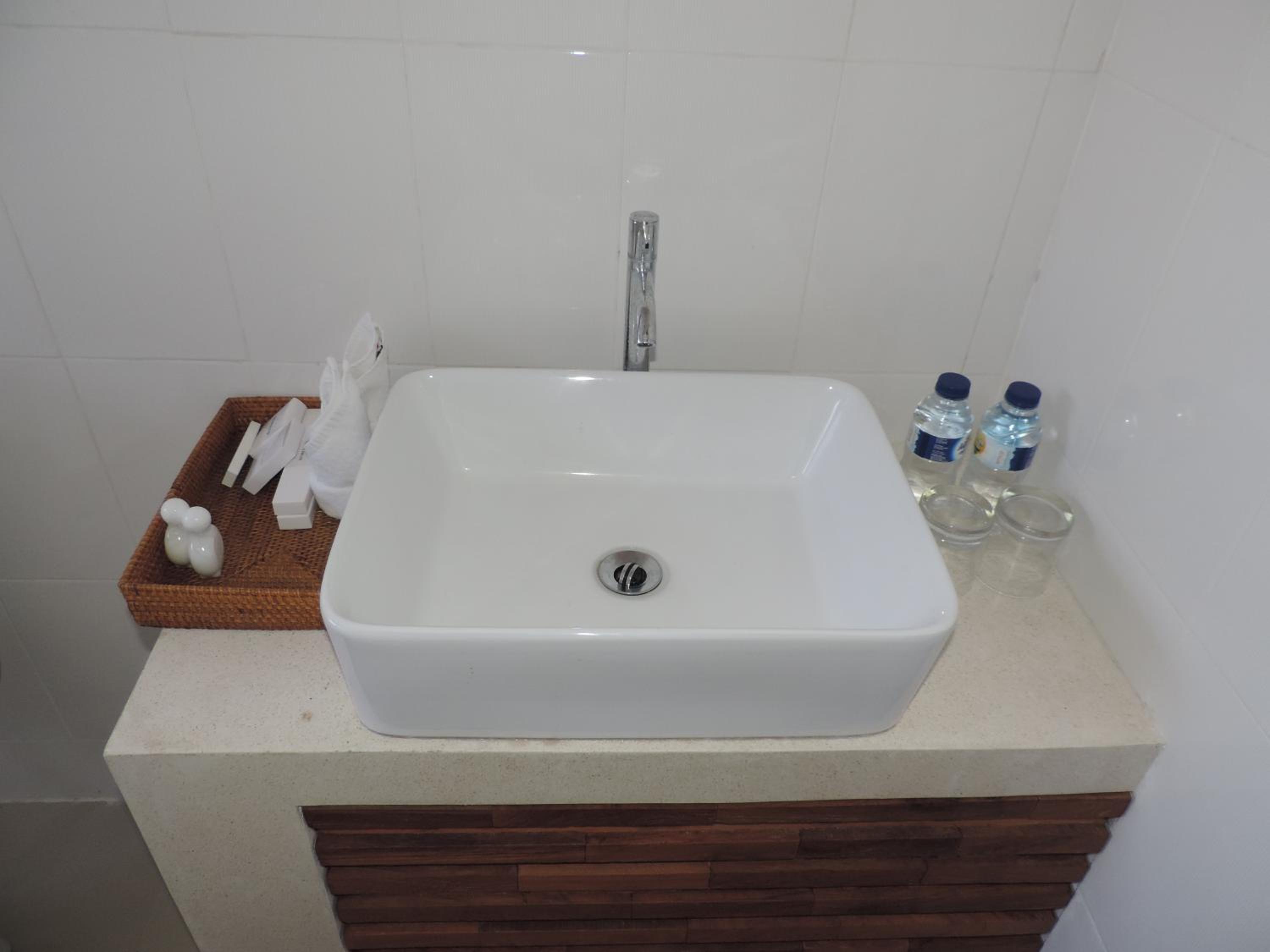 Superior Double or Twin Room - Photo 16