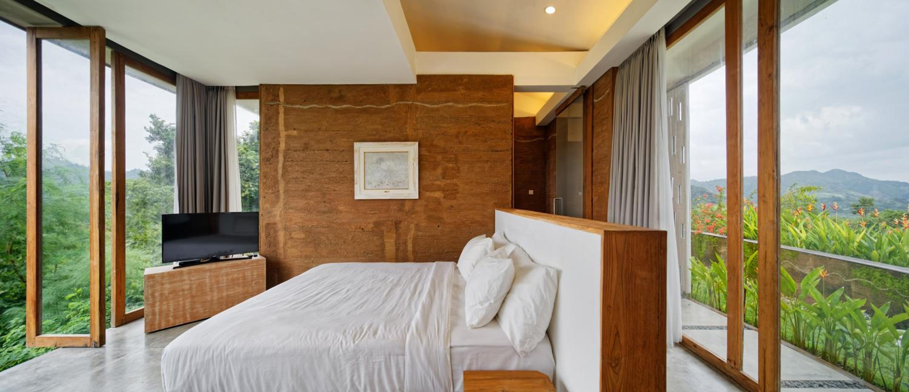 Junior Suite with Mountain View photo 1