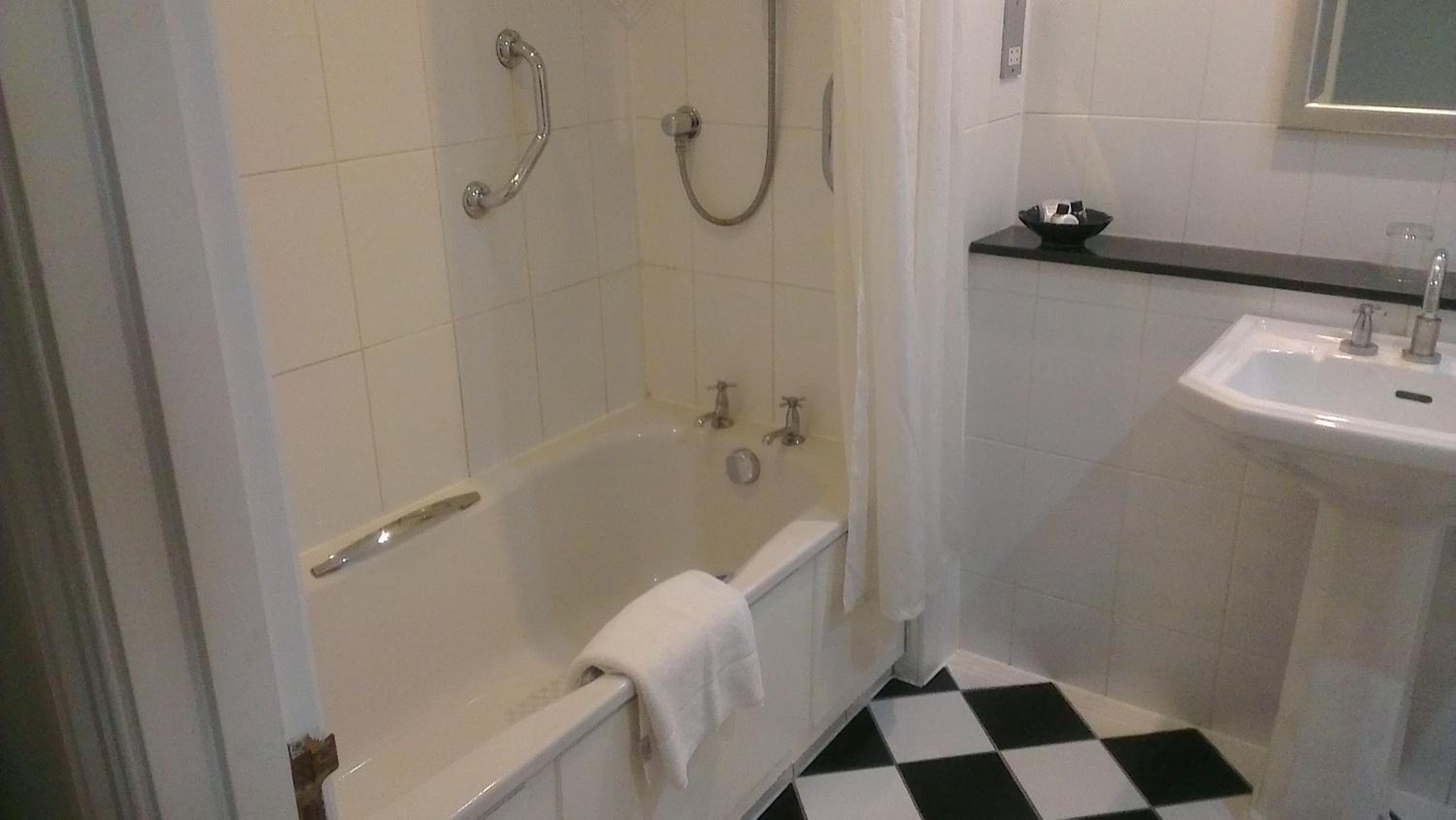 Executive Double Room - Photo 2