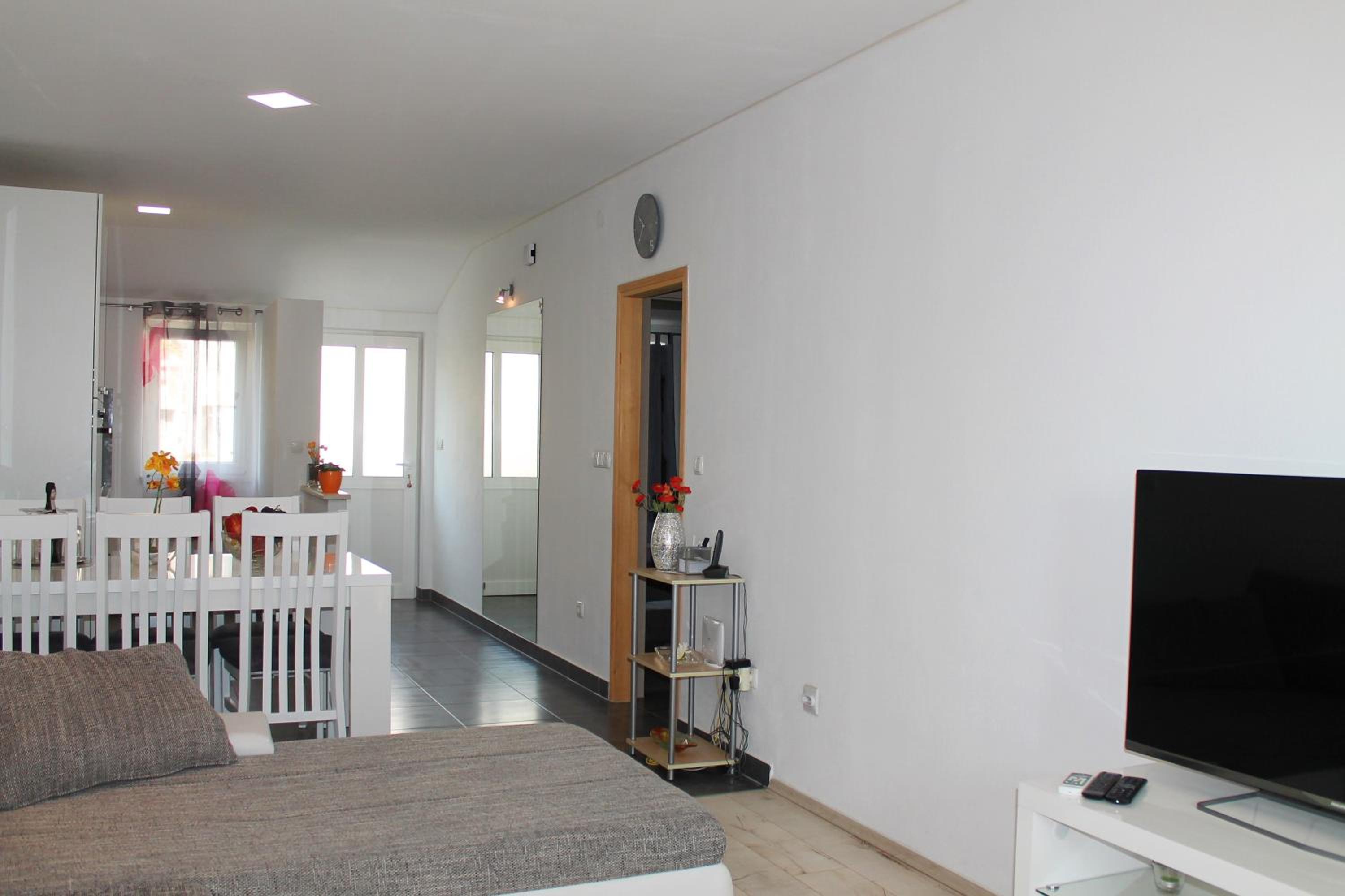 Apartment with Balcony photo 1