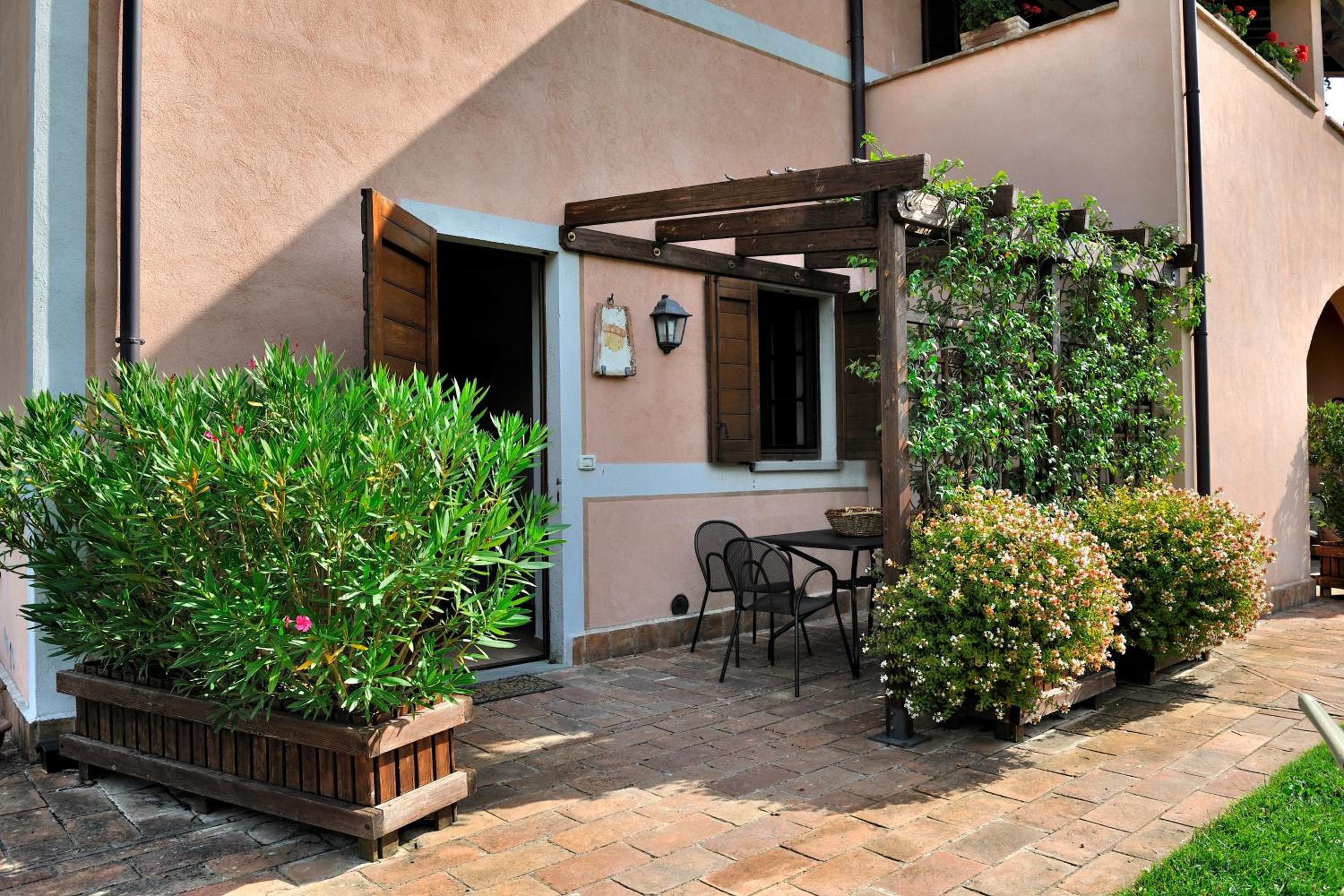 One-Bedroom House photo 2