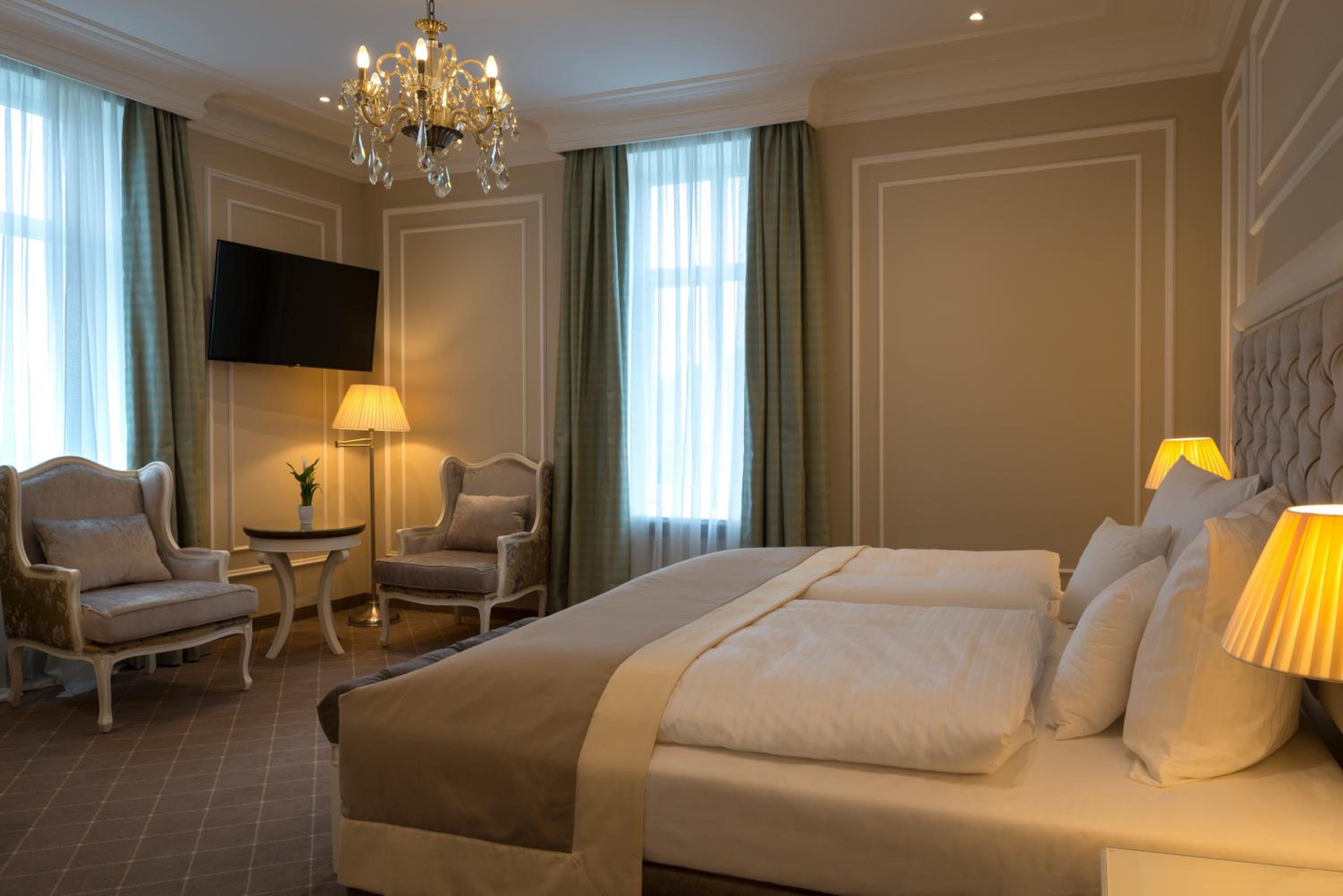 Deluxe Double Room photo 3