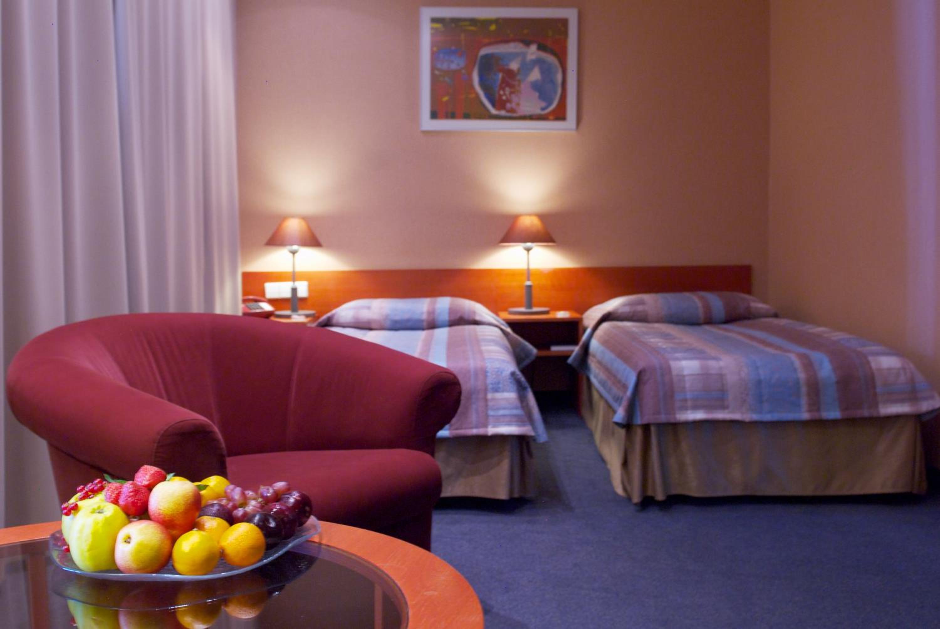 Double or Twin Room - Photo 4