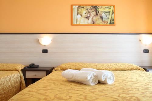 Deluxe Double or Twin Room with Sea View photo 2