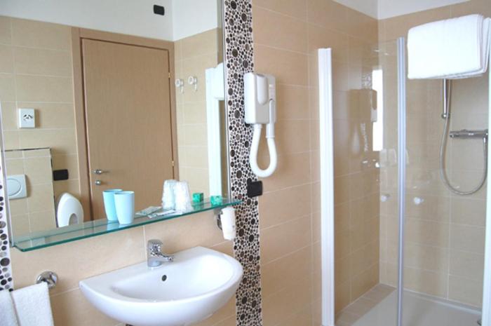 Double Room with Balcony and Sea View photo 1