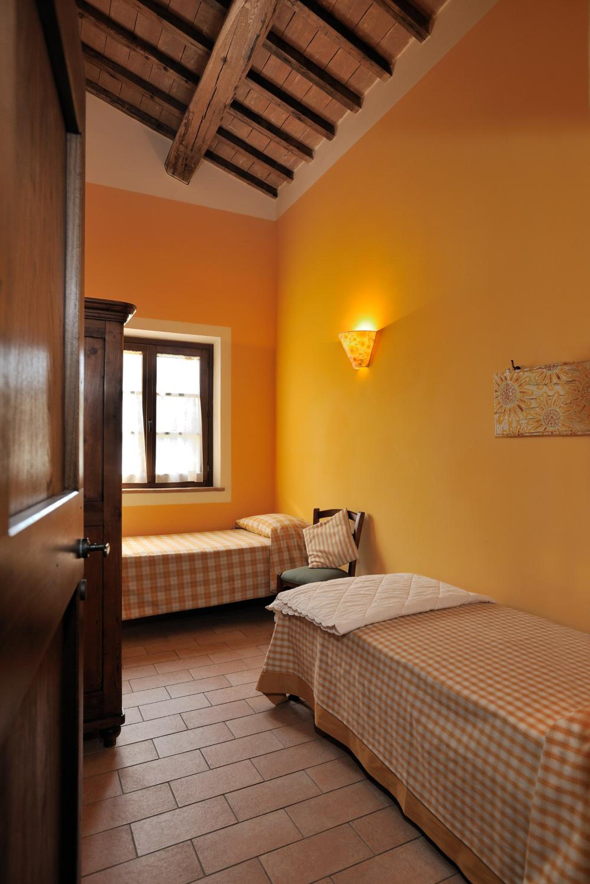 Two-Bedroom House photo 2