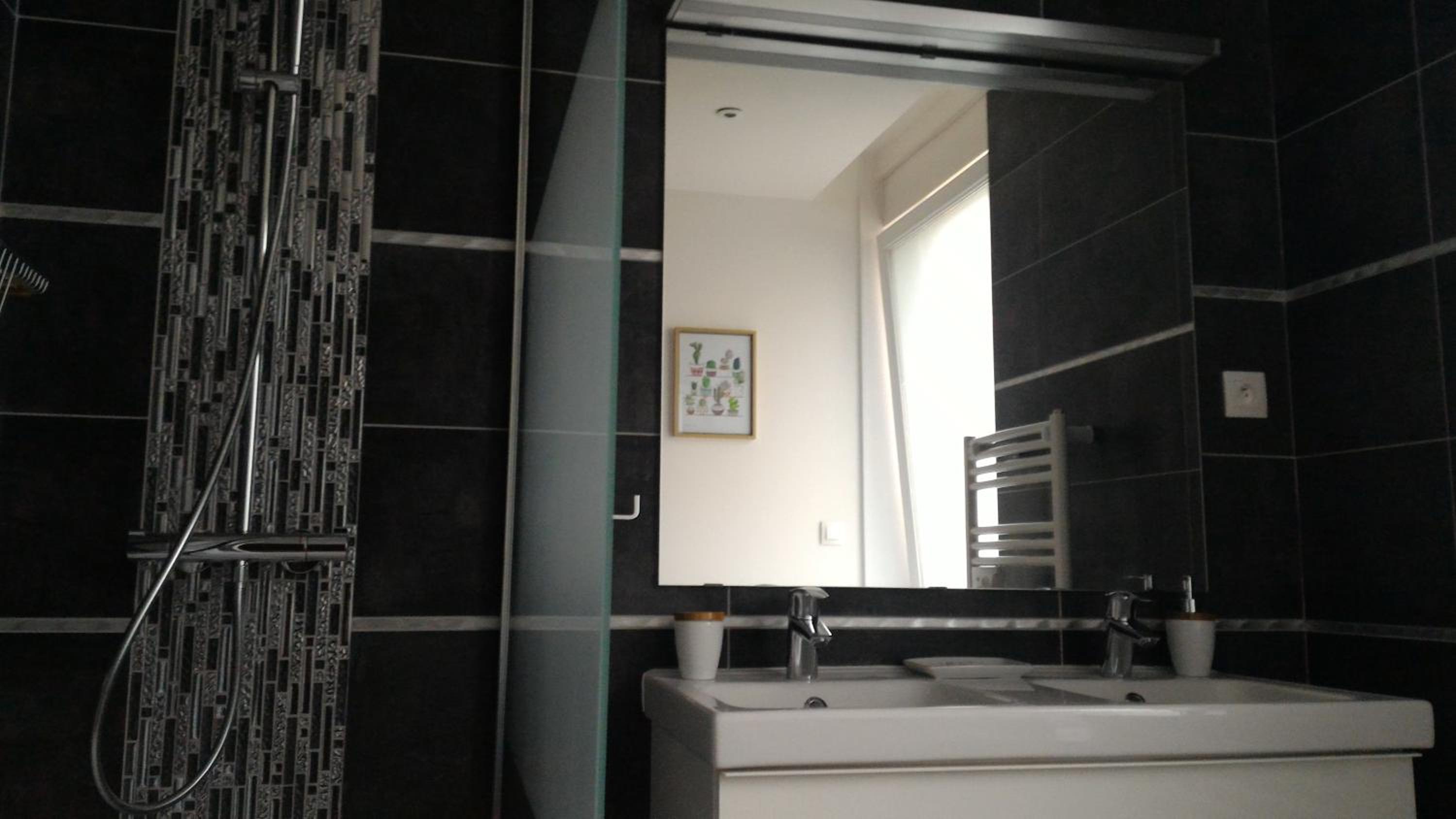 Two-Bedroom Apartment - Photo 8