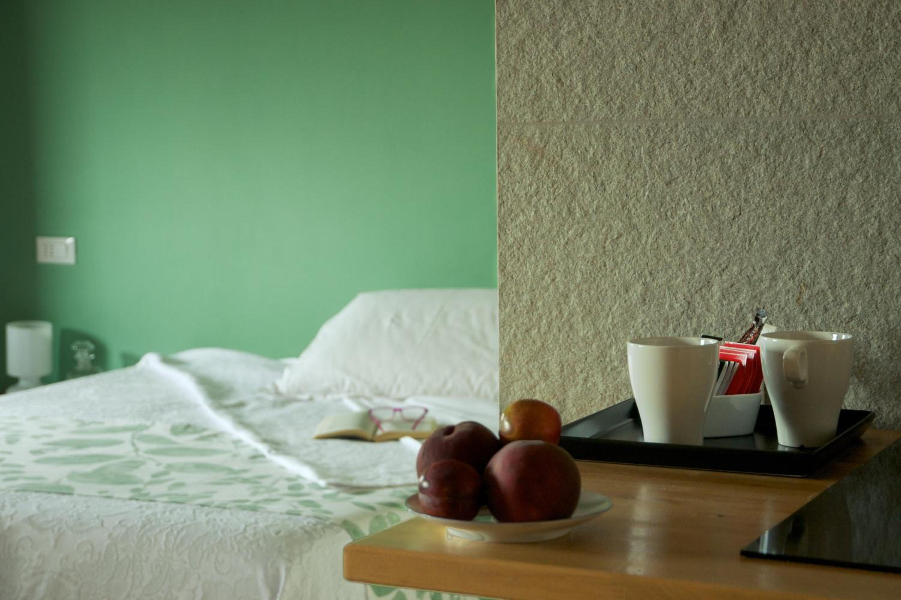 Double Room - Photo 11