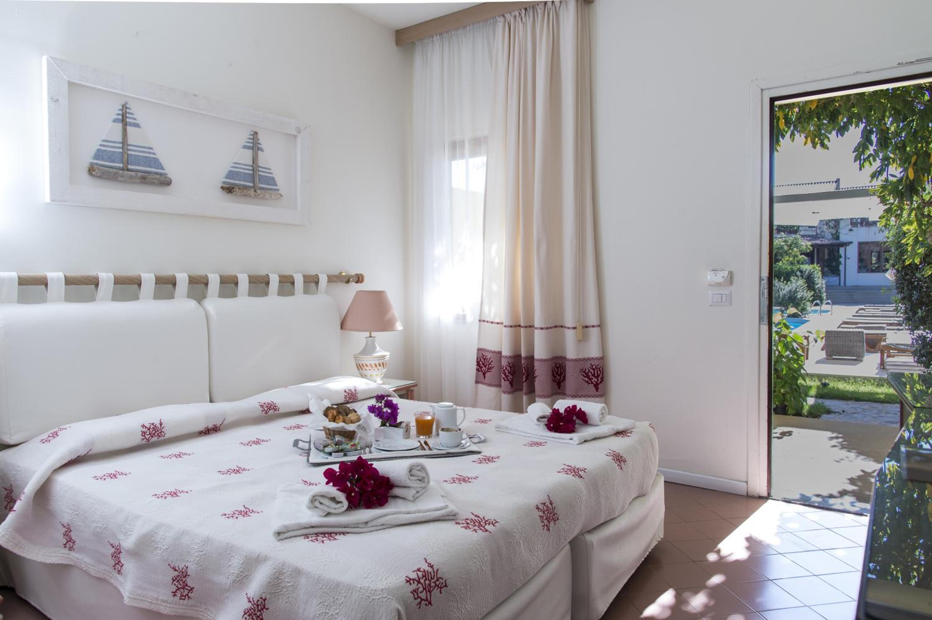 Double or Twin Room - Photo 1