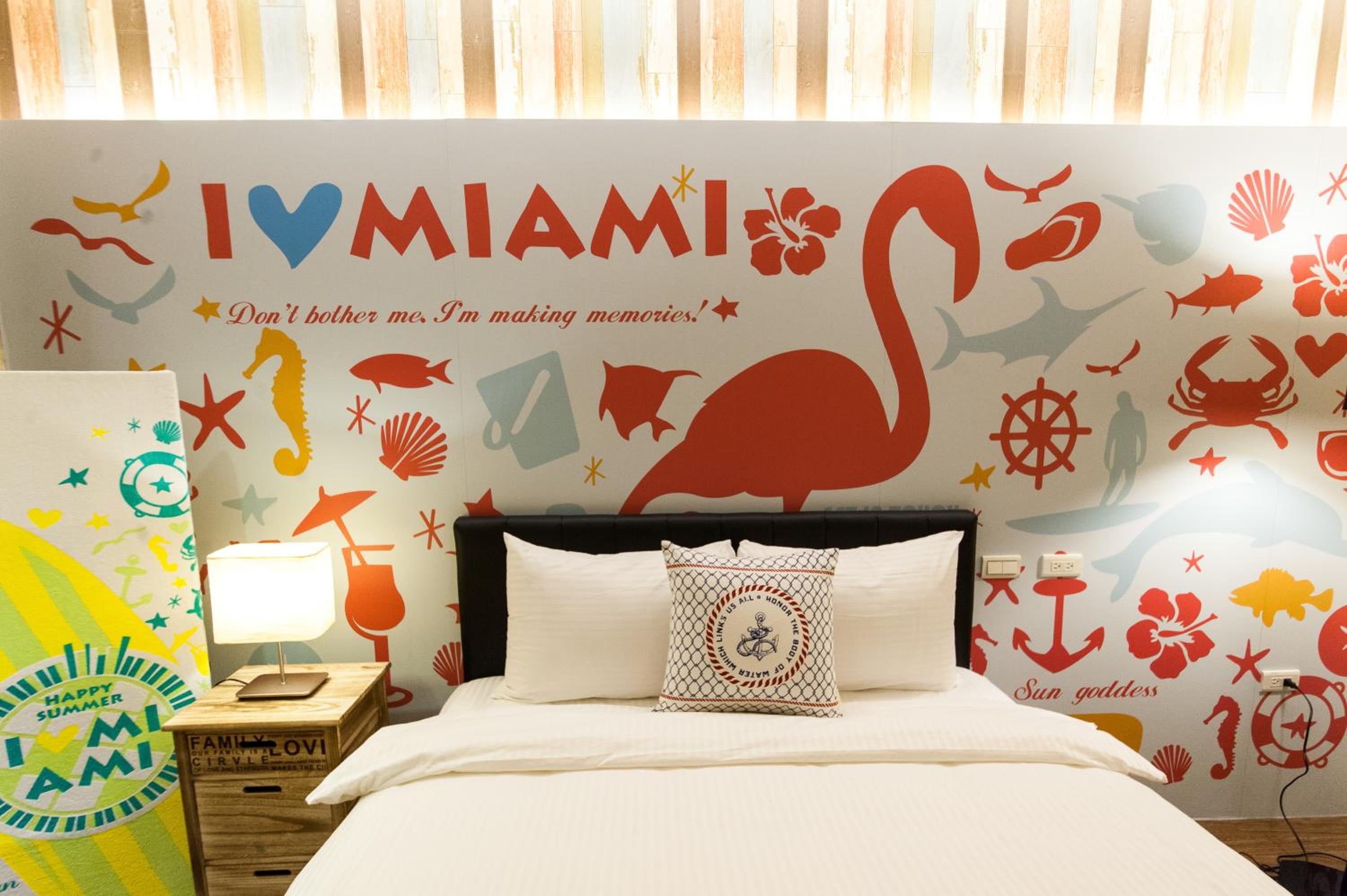 Deluxe Double Room with Shower