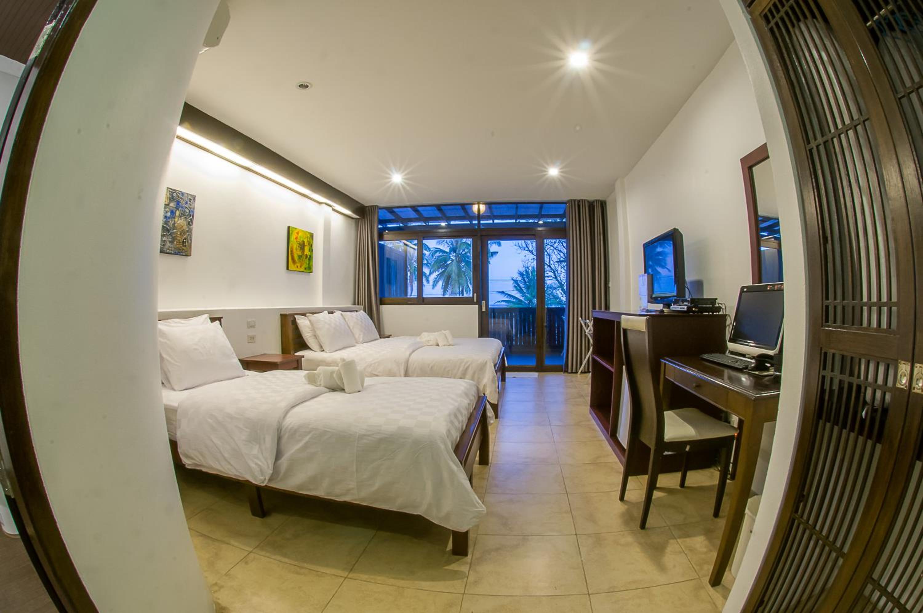 Triple Room with Sea View