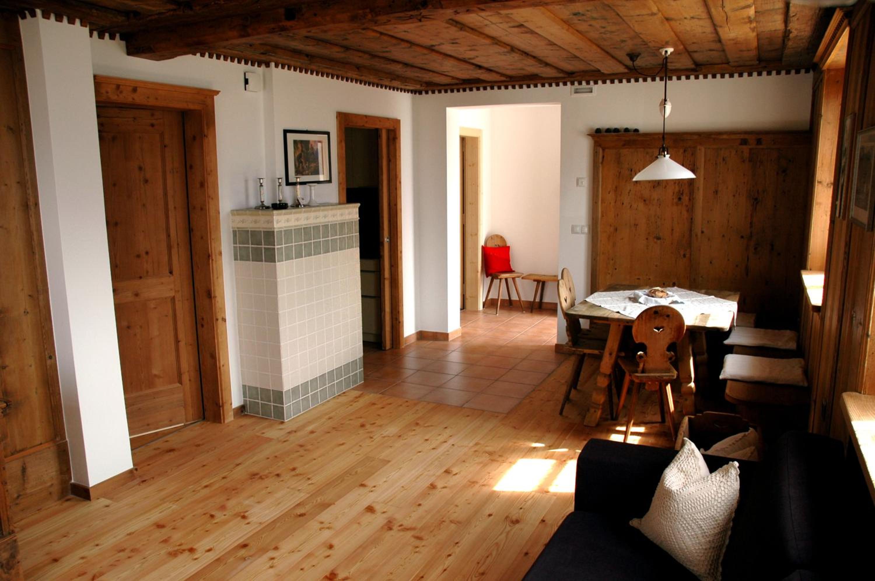 Apartment With Mountain View