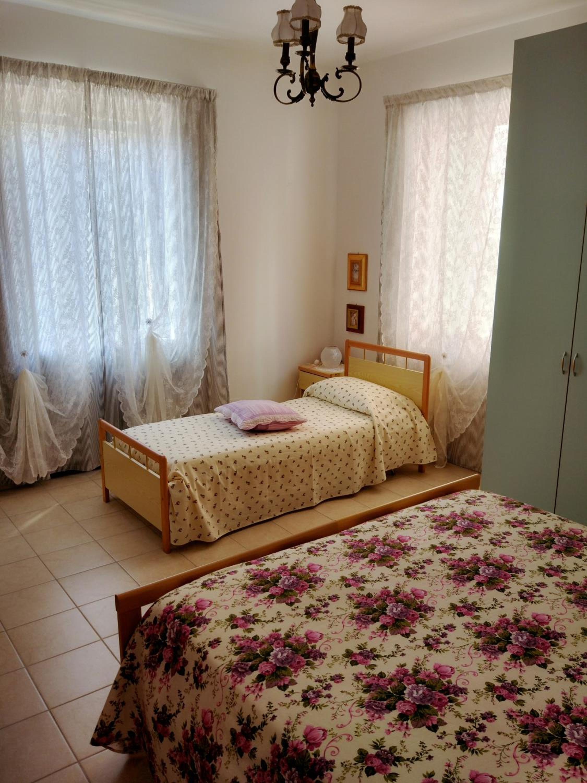 Triple Room with Private External Bathroom photo 1