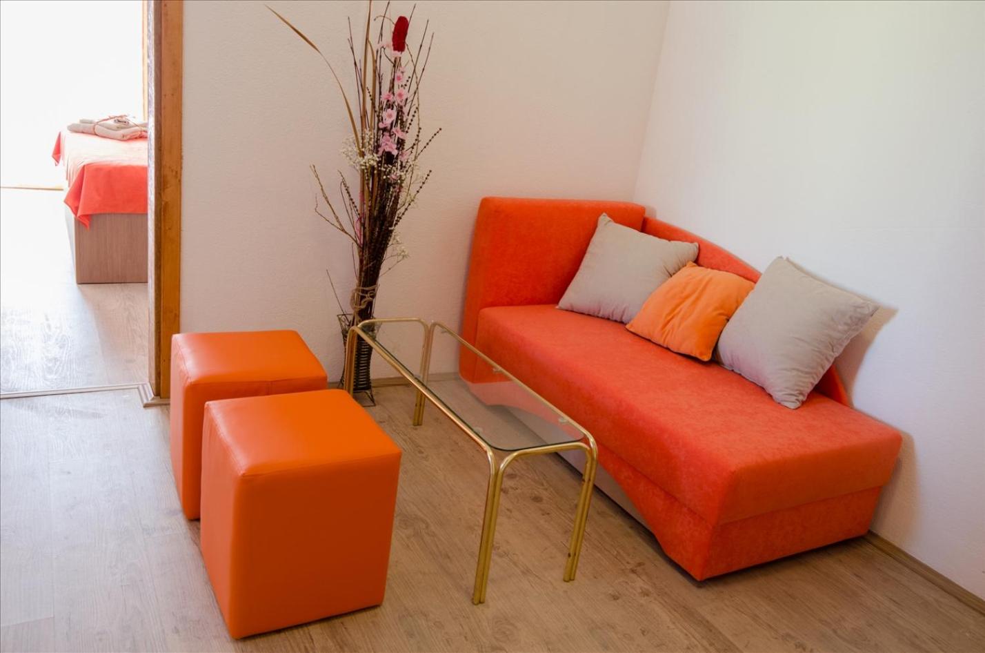 Apartment with Balcony photo 3