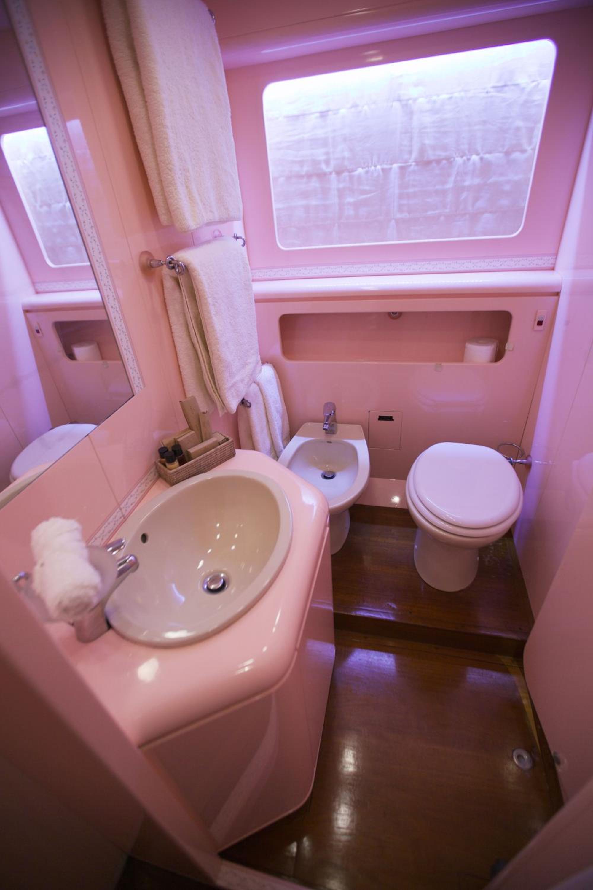 Cabin on Boat photo 3