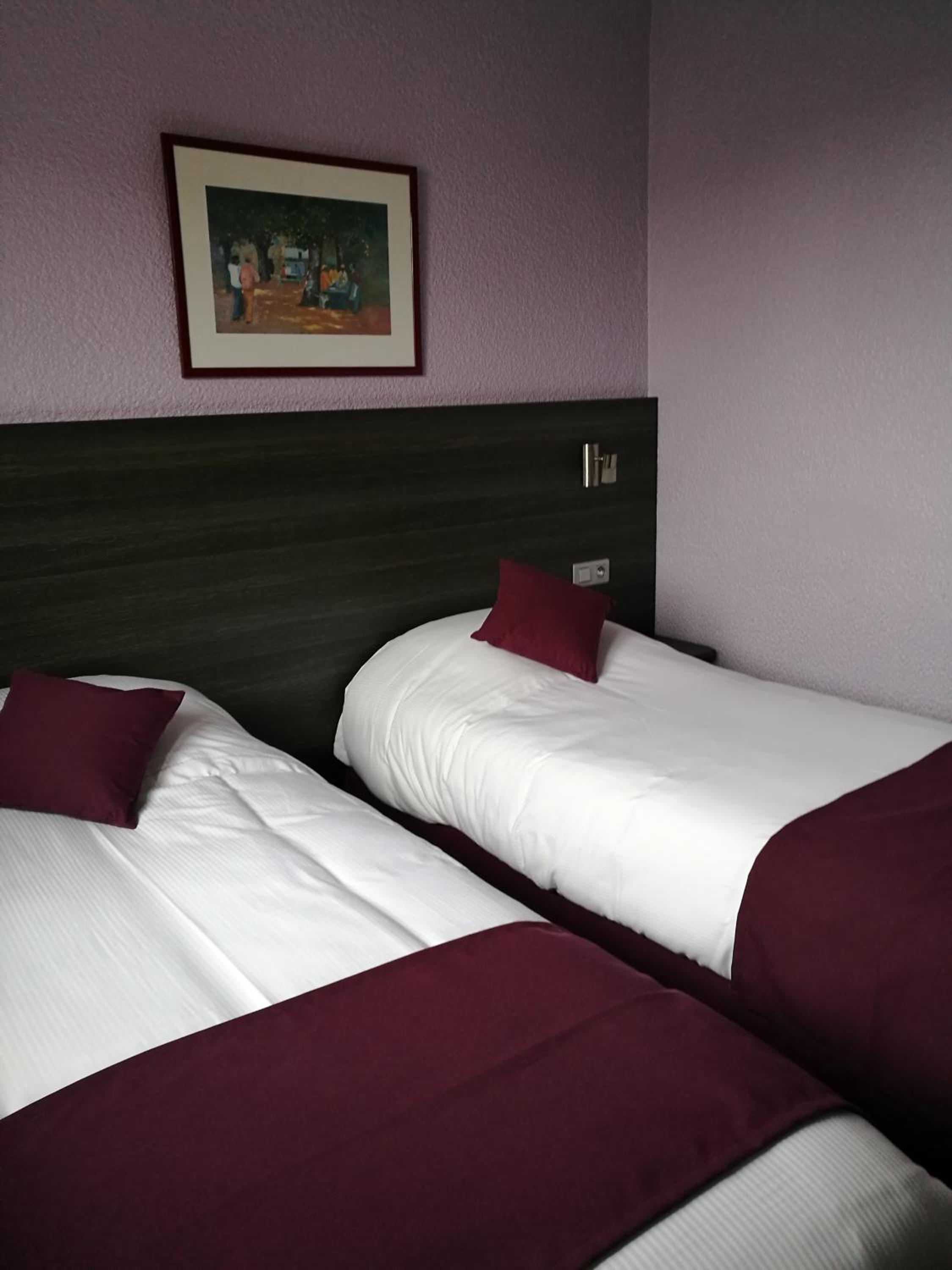 Twin Room with Garden View - Photo 1